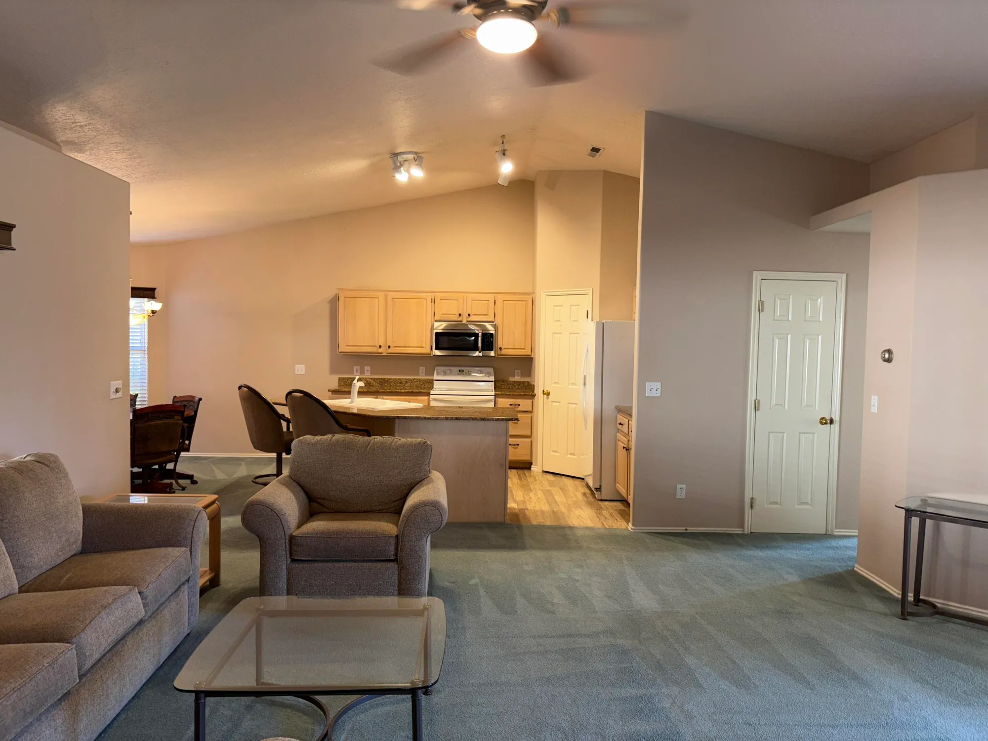 Property Slideshow image 10 of 46 | 210 n mall dr apt 65, St George, UT, 84790