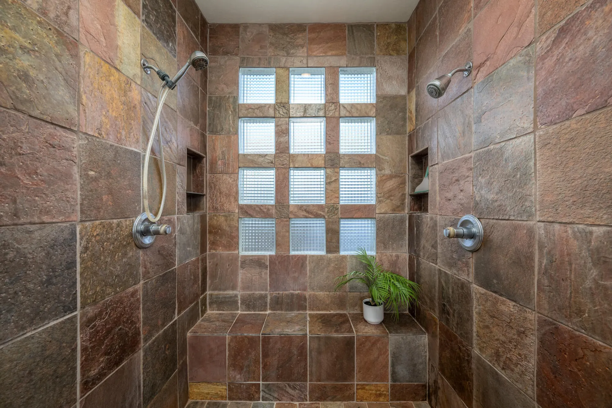 Property Slideshow image 25 of 53 | 2417 w cohonina trl, St George, UT, 84770