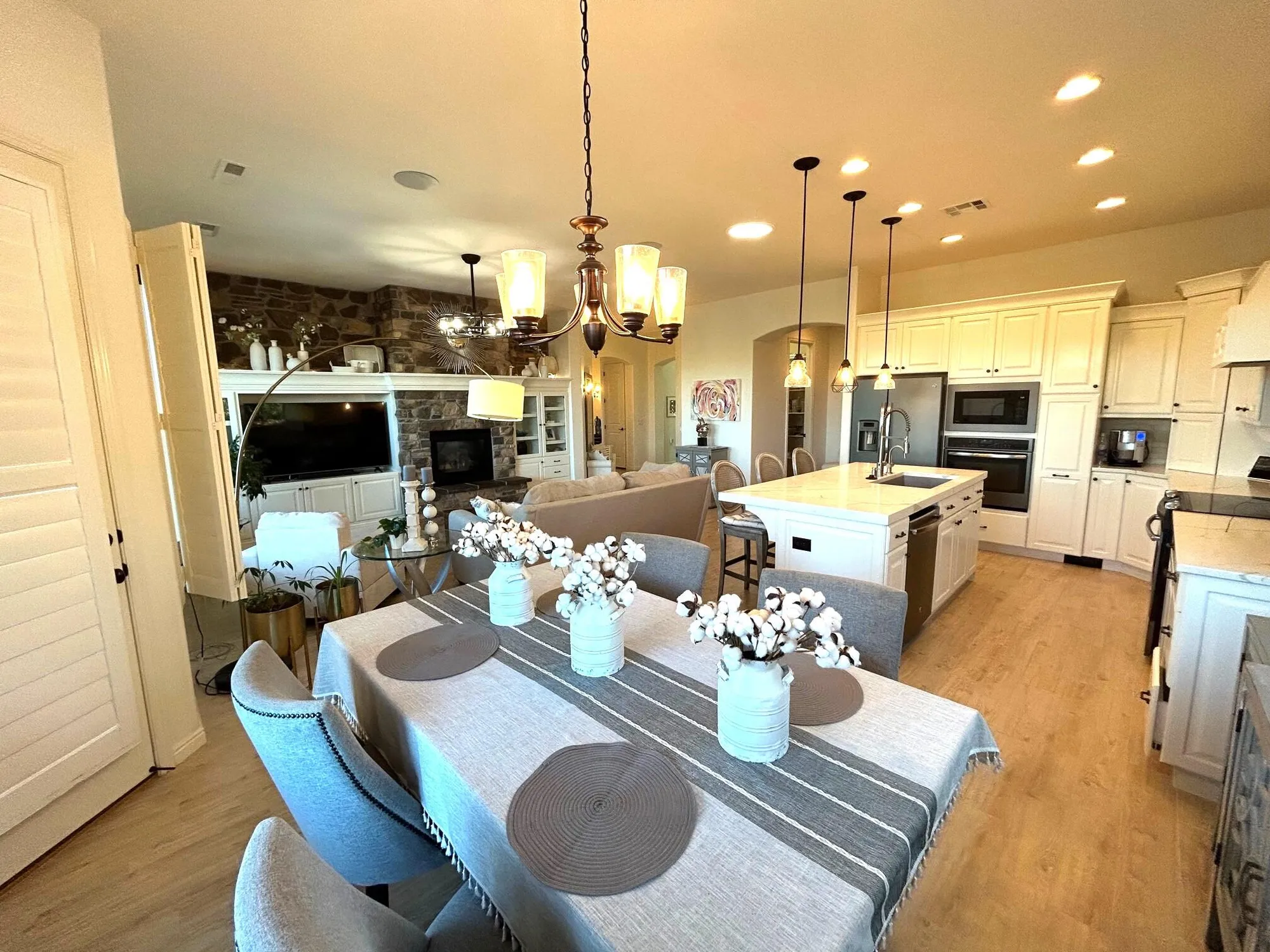 Property Slideshow image 7 of 21 | 1348 w wild sage dr, St George, UT, 84790