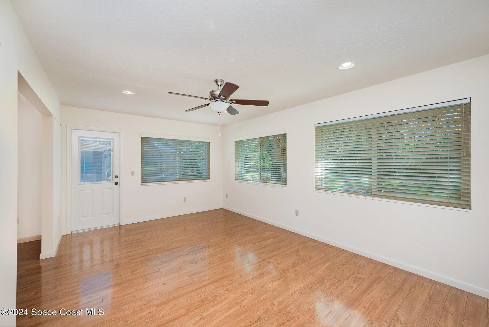 Property Slideshow image 15 of 40 | 1527 frontier dr, Melbourne, FL, 32940