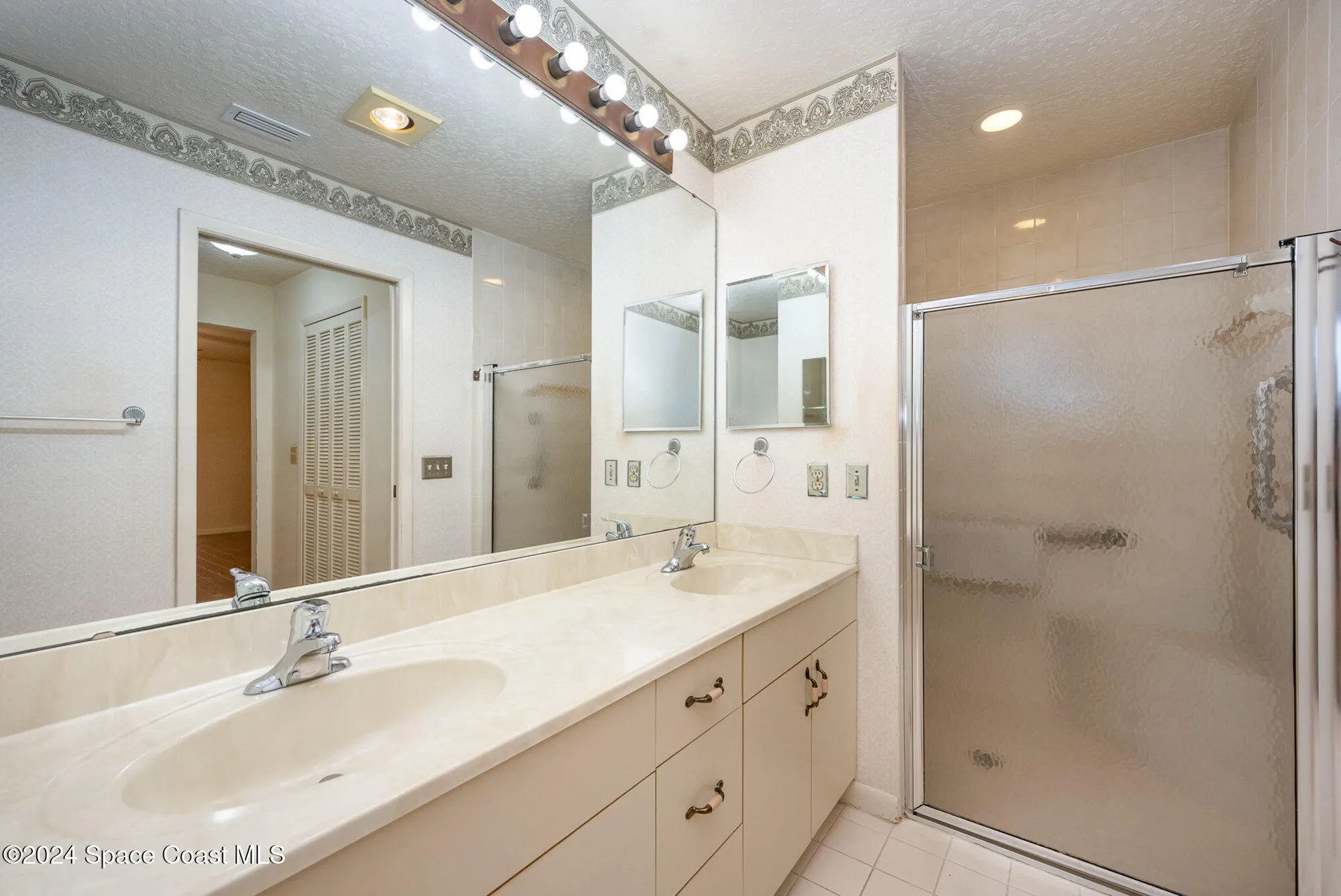 Property Slideshow image 27 of 40 | 1527 frontier dr, Melbourne, FL, 32940