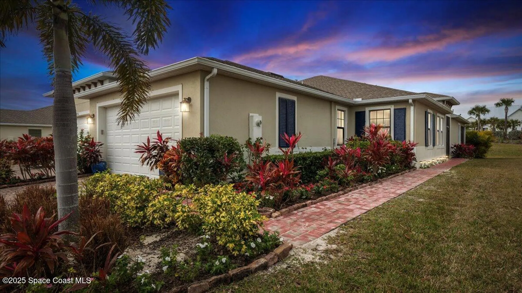Property Slideshow image 1 of 48 | 2820 treasure cay ln, Melbourne, FL, 32940
