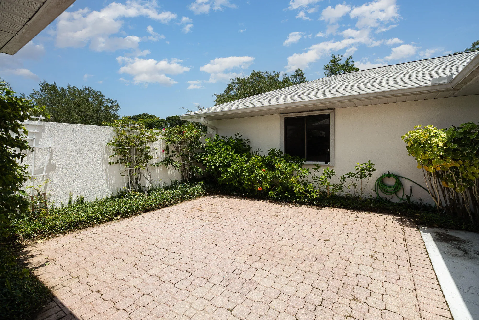 Property Slideshow image 4 of 55 | 1360 democracy ave, Melbourne, FL, 32940