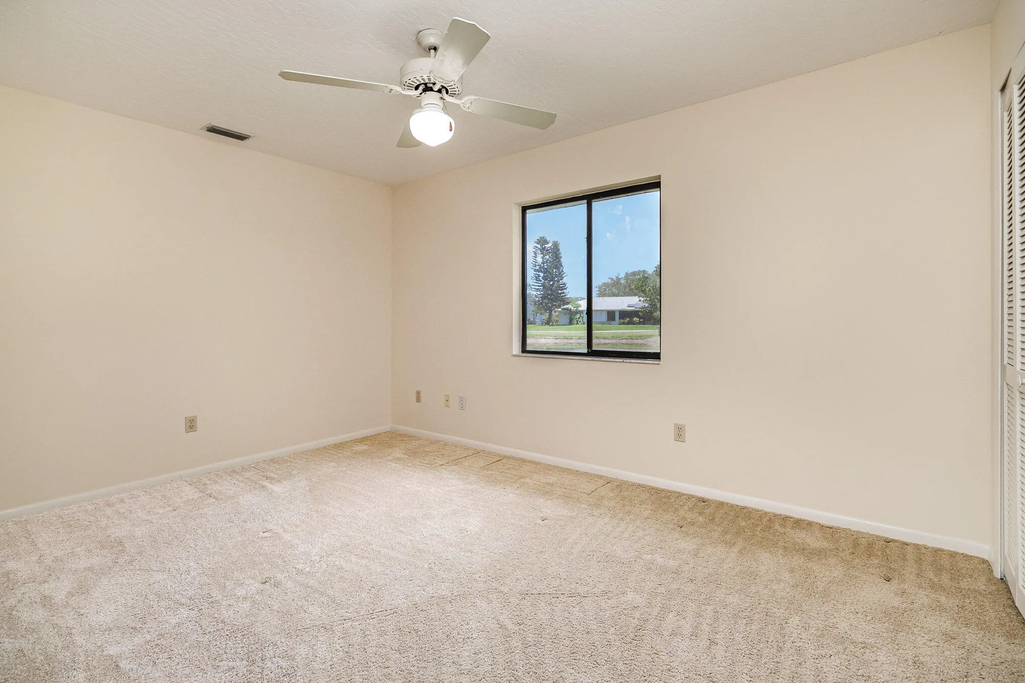 Property Slideshow image 24 of 55 | 1360 democracy ave, Melbourne, FL, 32940