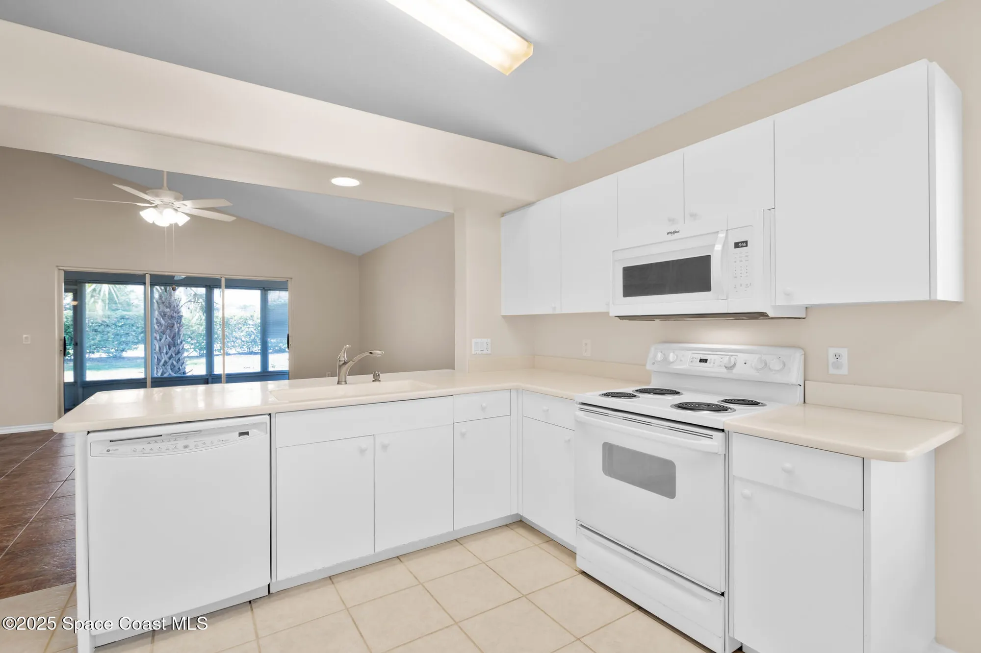 Property Slideshow image 14 of 44 | 1703 keys gate dr, Melbourne, FL, 32940