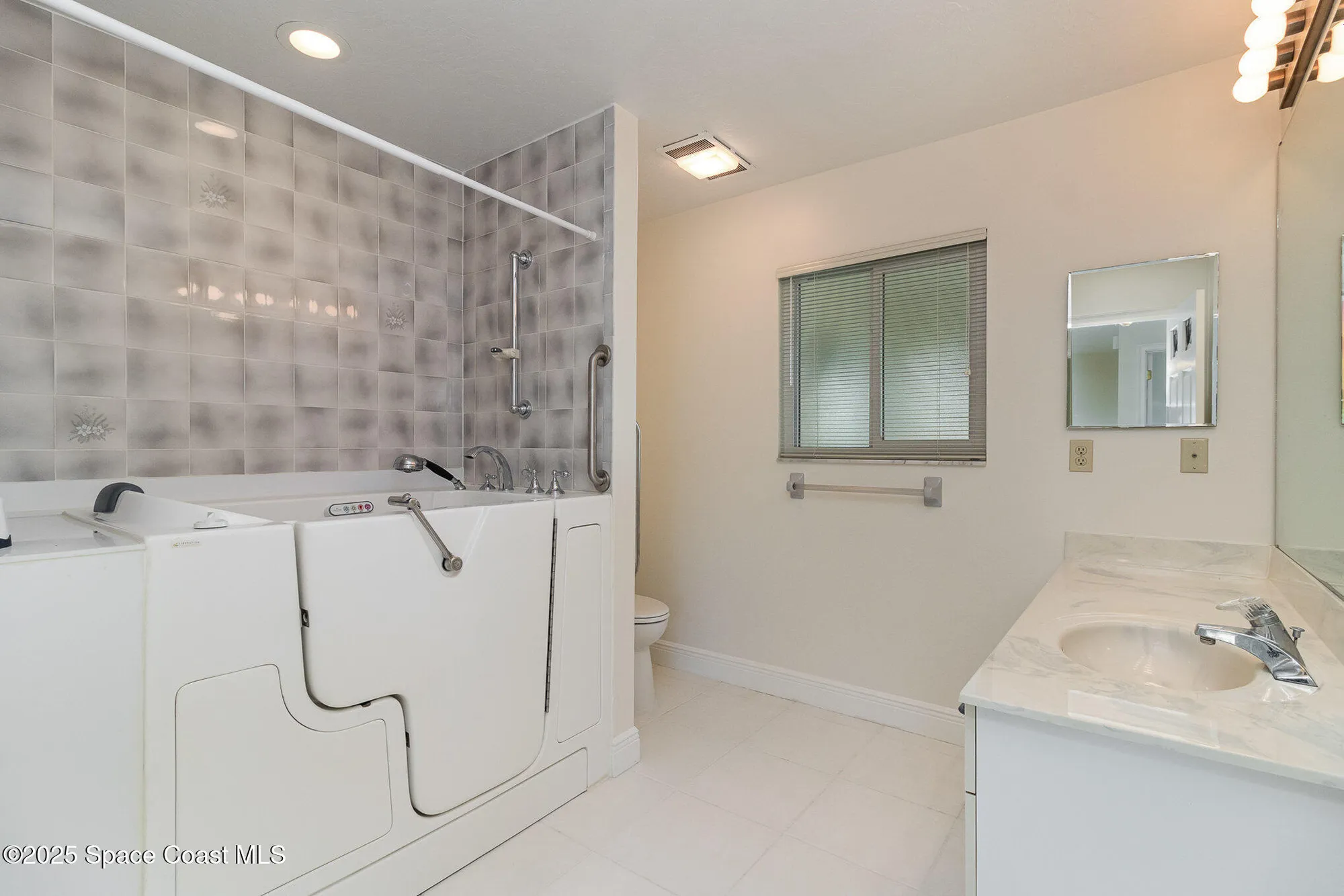 Property Slideshow image 23 of 40 | 1375 mayflower ave, Melbourne, FL, 32940