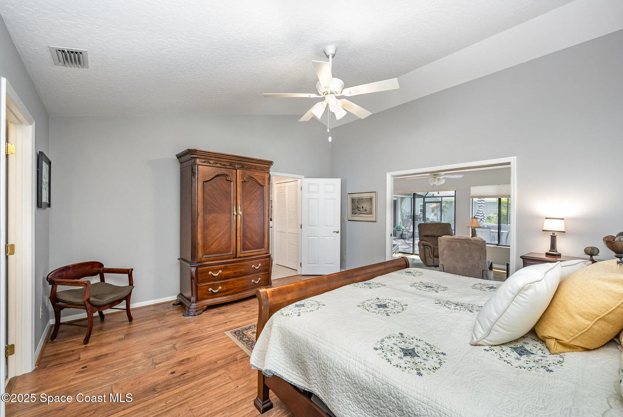 Property Slideshow image 16 of 37 | 1423 independence ave, Melbourne, FL, 32940