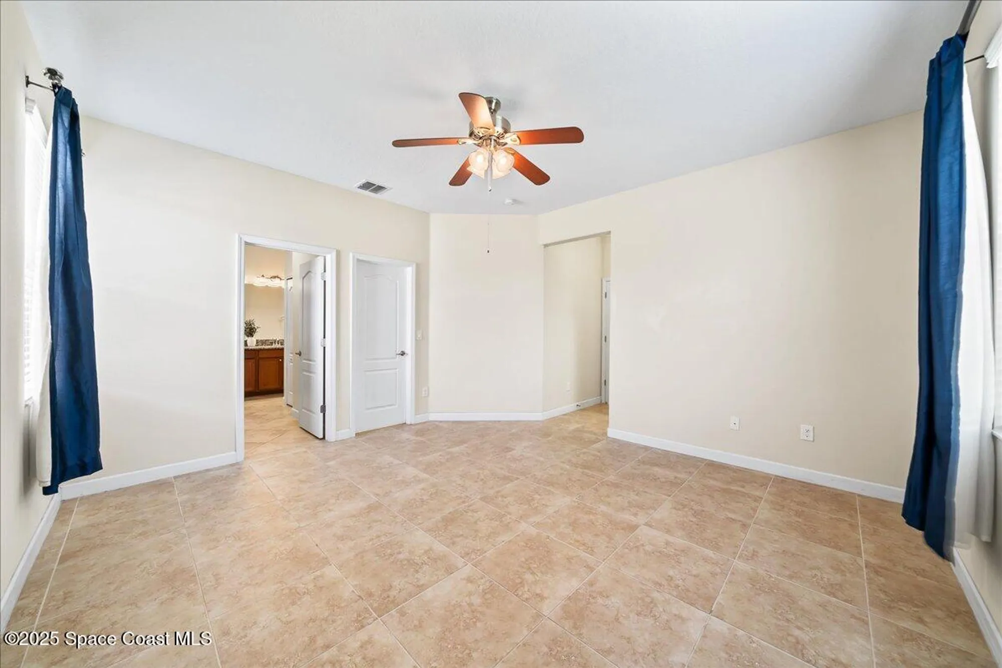 Property Slideshow image 8 of 38 | 3624 sansome cir, Melbourne, FL, 32940