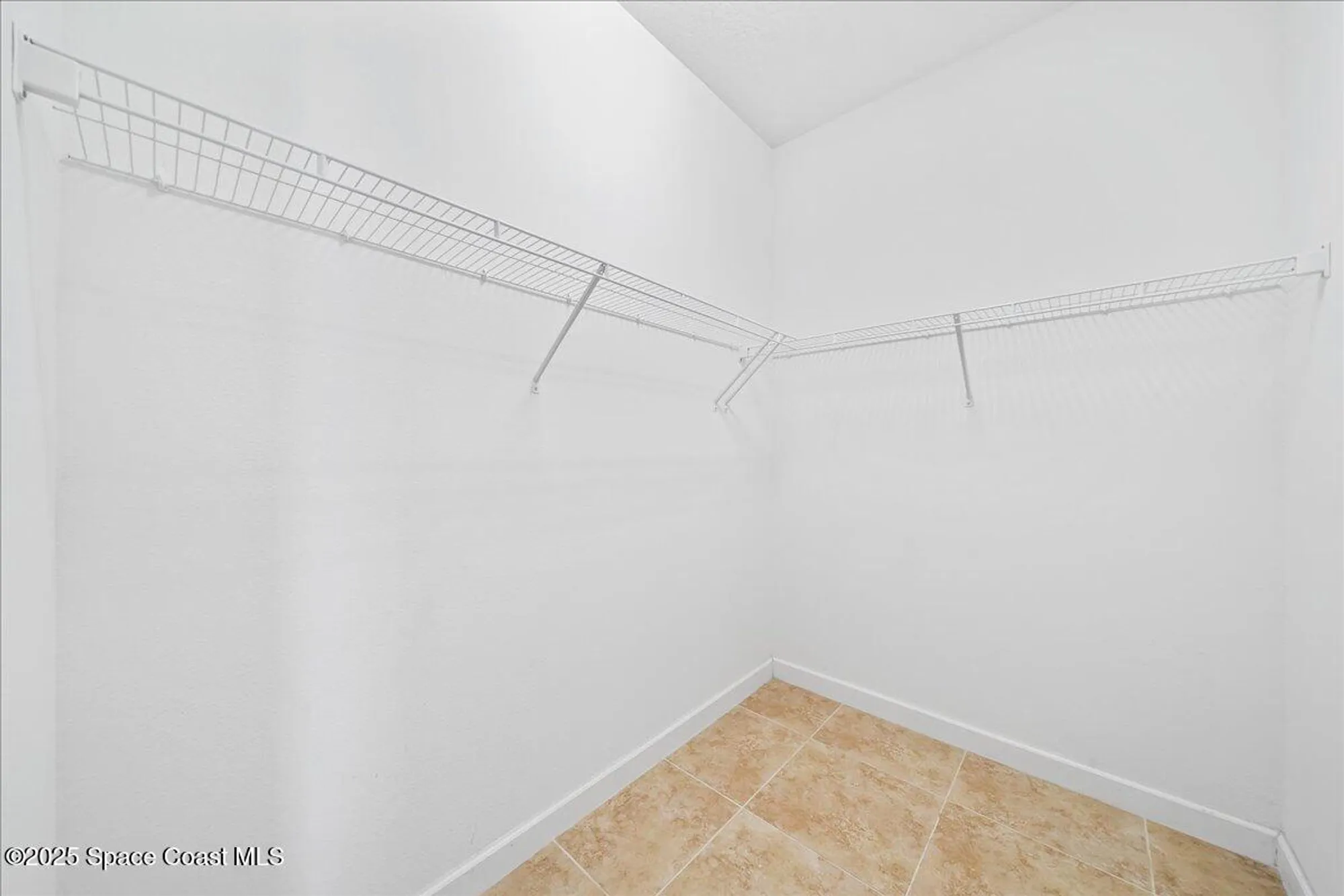 Property Slideshow image 10 of 38 | 3624 sansome cir, Melbourne, FL, 32940