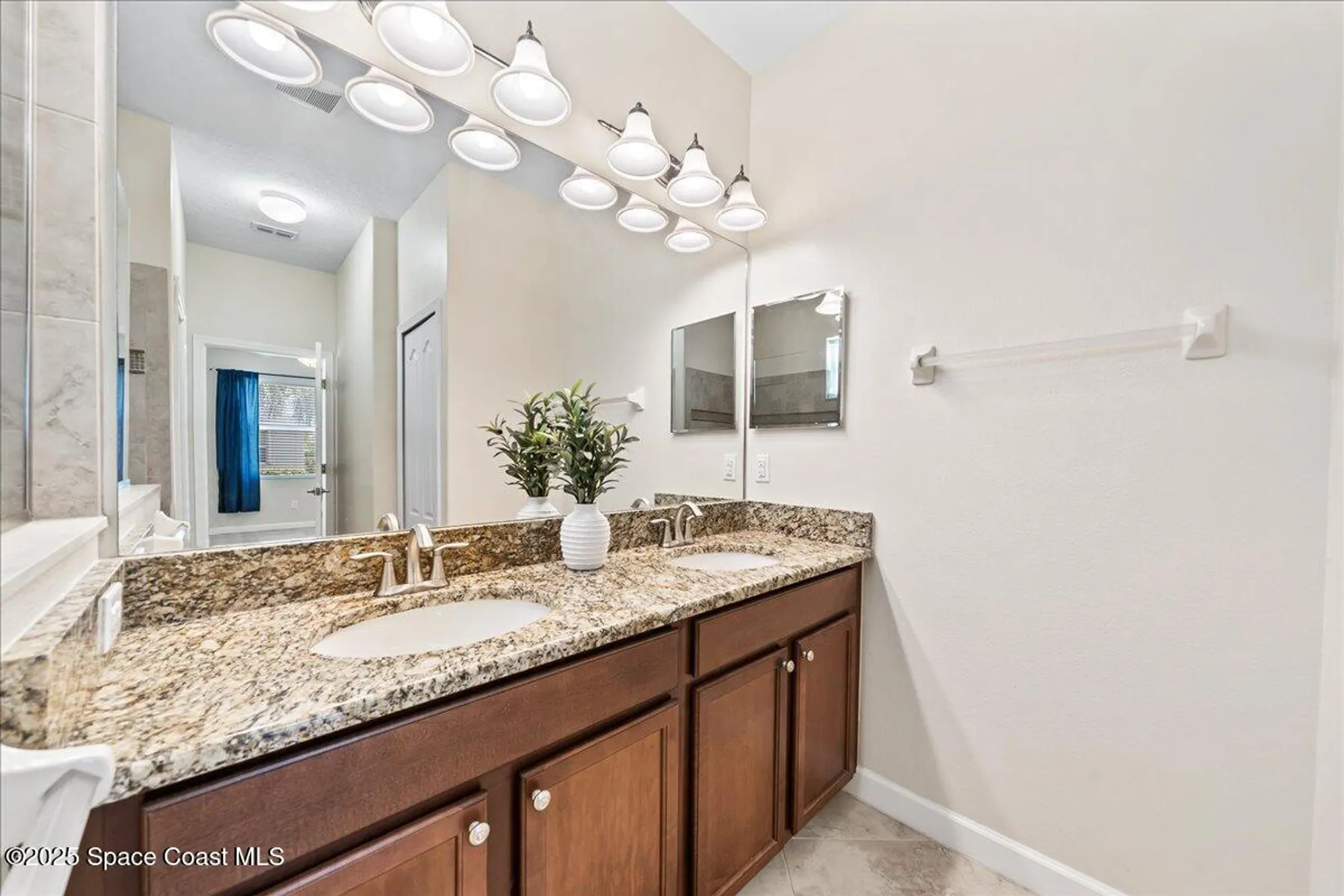Property Slideshow image 11 of 38 | 3624 sansome cir, Melbourne, FL, 32940