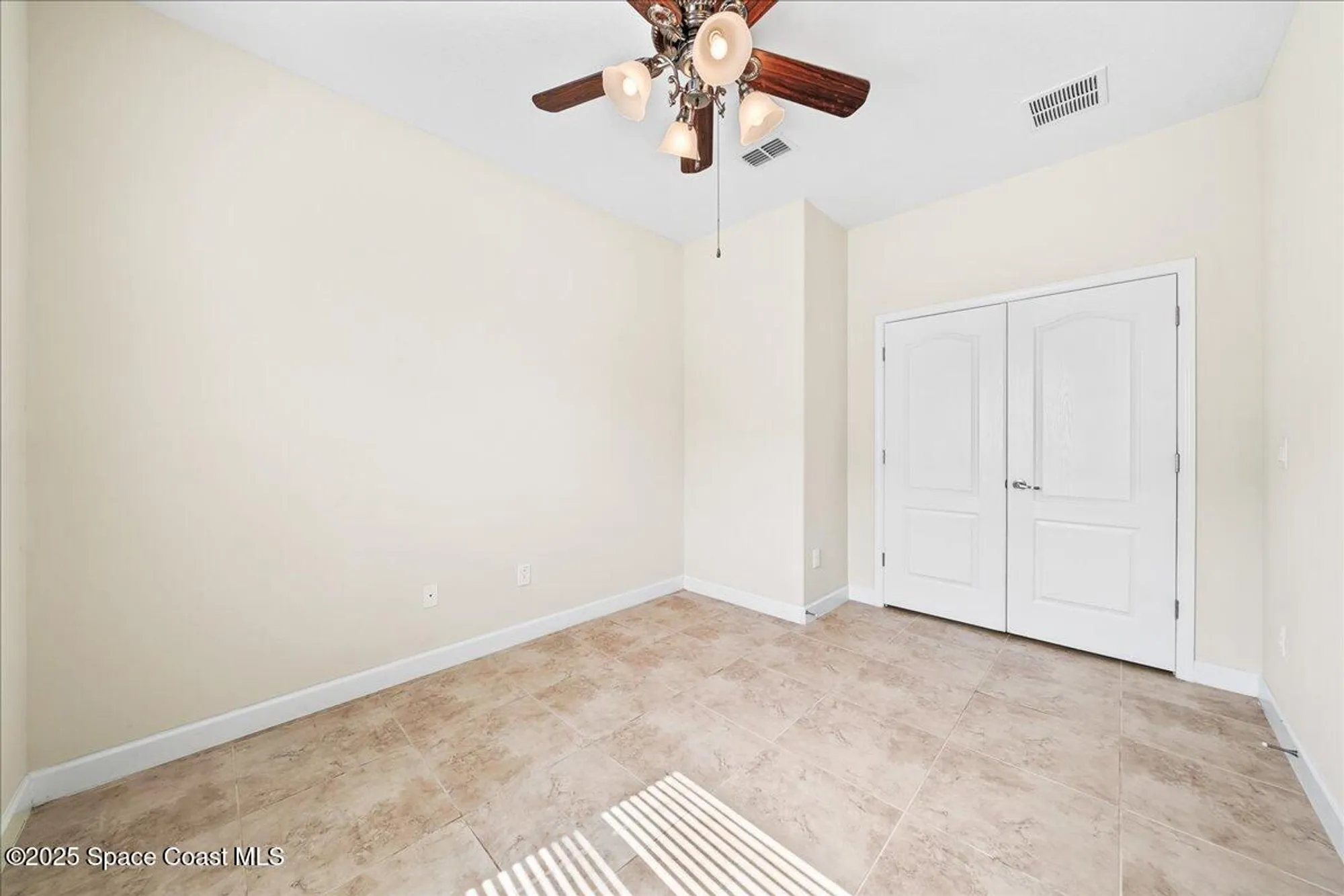 Property Slideshow image 16 of 38 | 3624 sansome cir, Melbourne, FL, 32940