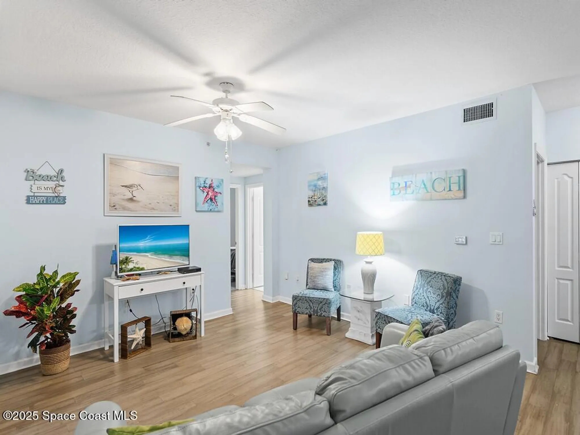 Property Slideshow image 7 of 43 | 5095 fairways cir apt i102, Vero Beach, FL, 32967