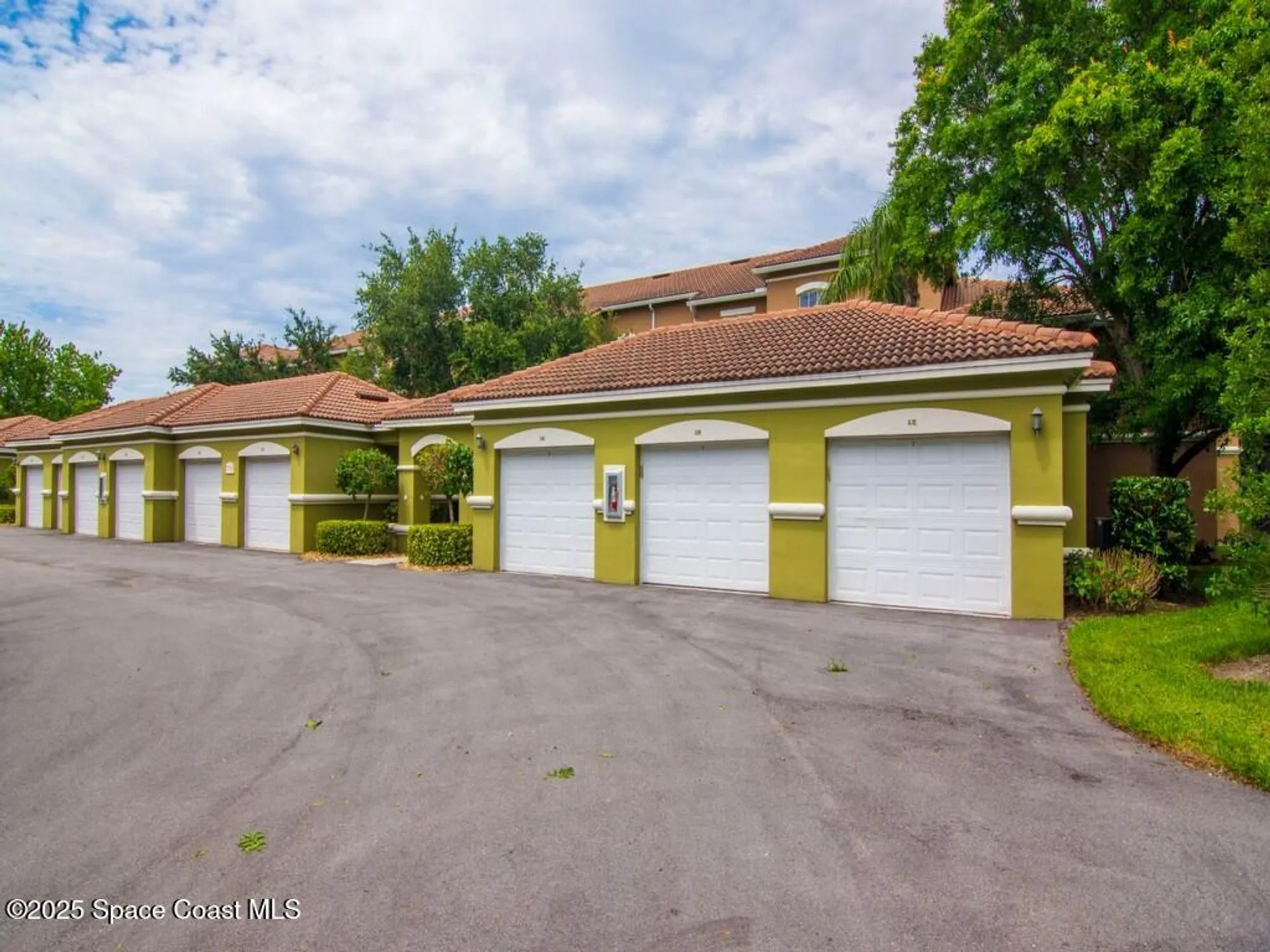 Property Slideshow image 42 of 43 | 5095 fairways cir apt i102, Vero Beach, FL, 32967