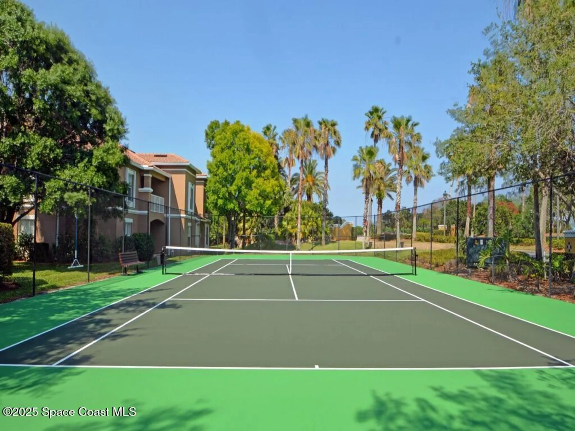 Property Slideshow image 22 of 43 | 5095 fairways cir apt i102, Vero Beach, FL, 32967