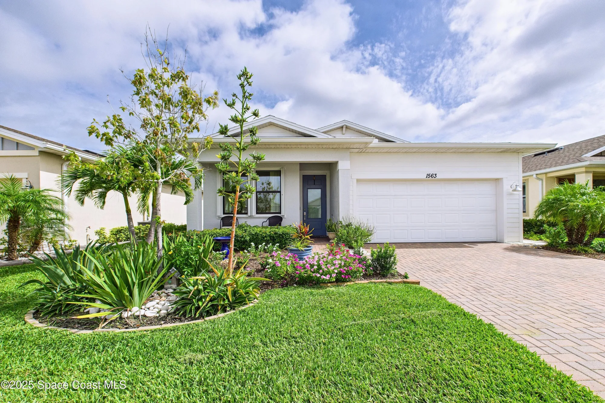 Property Slideshow image 3 of 107 | 1563 great belt cir, Melbourne, FL, 32940