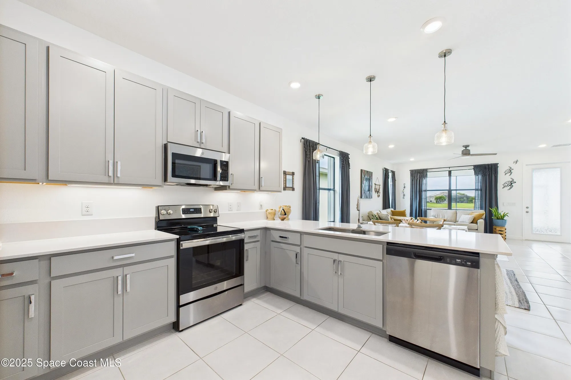 Property Slideshow image 12 of 107 | 1563 great belt cir, Melbourne, FL, 32940