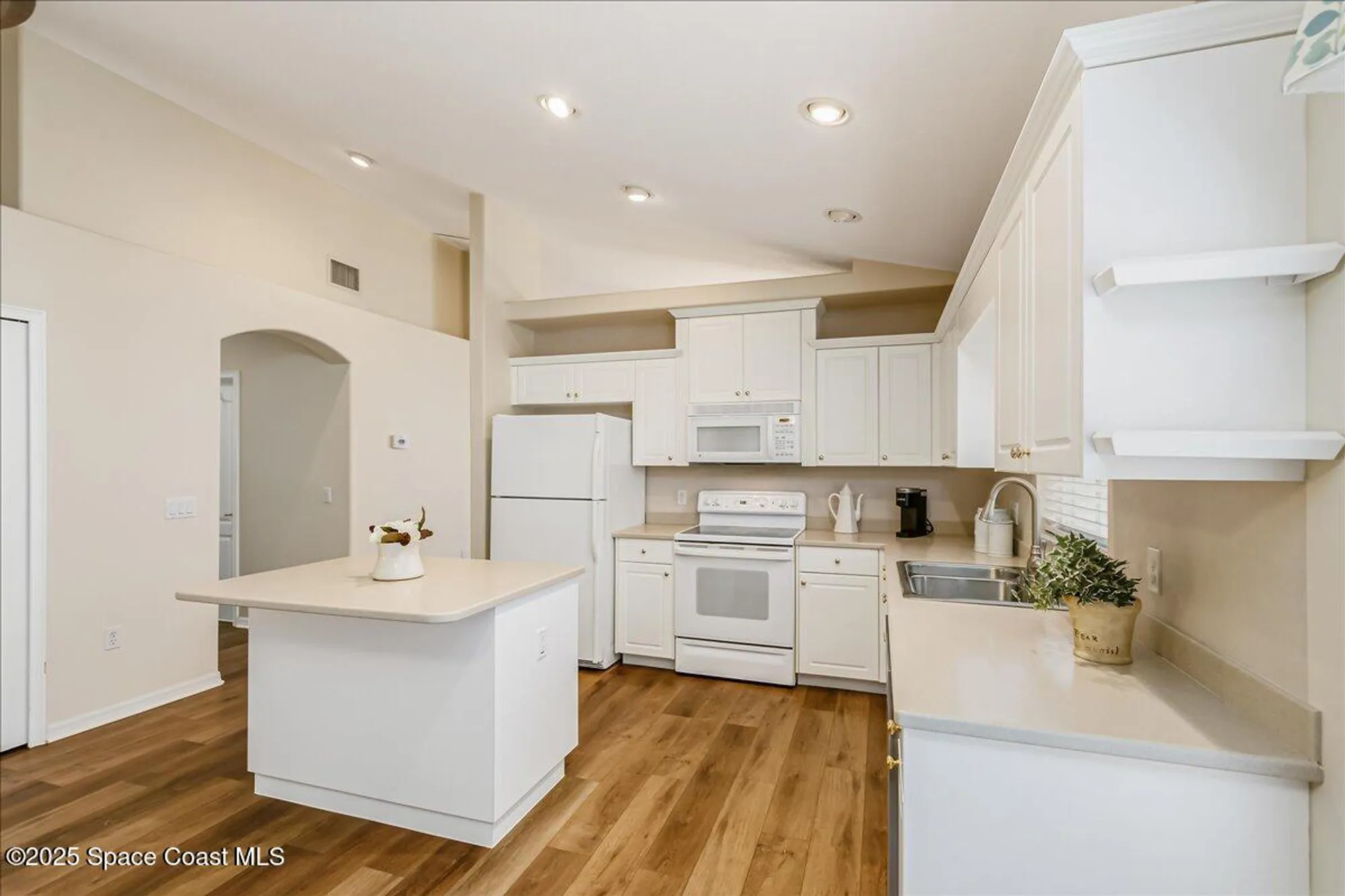 Property Slideshow image 10 of 50 | 1634 timacuan dr, Melbourne, FL, 32940