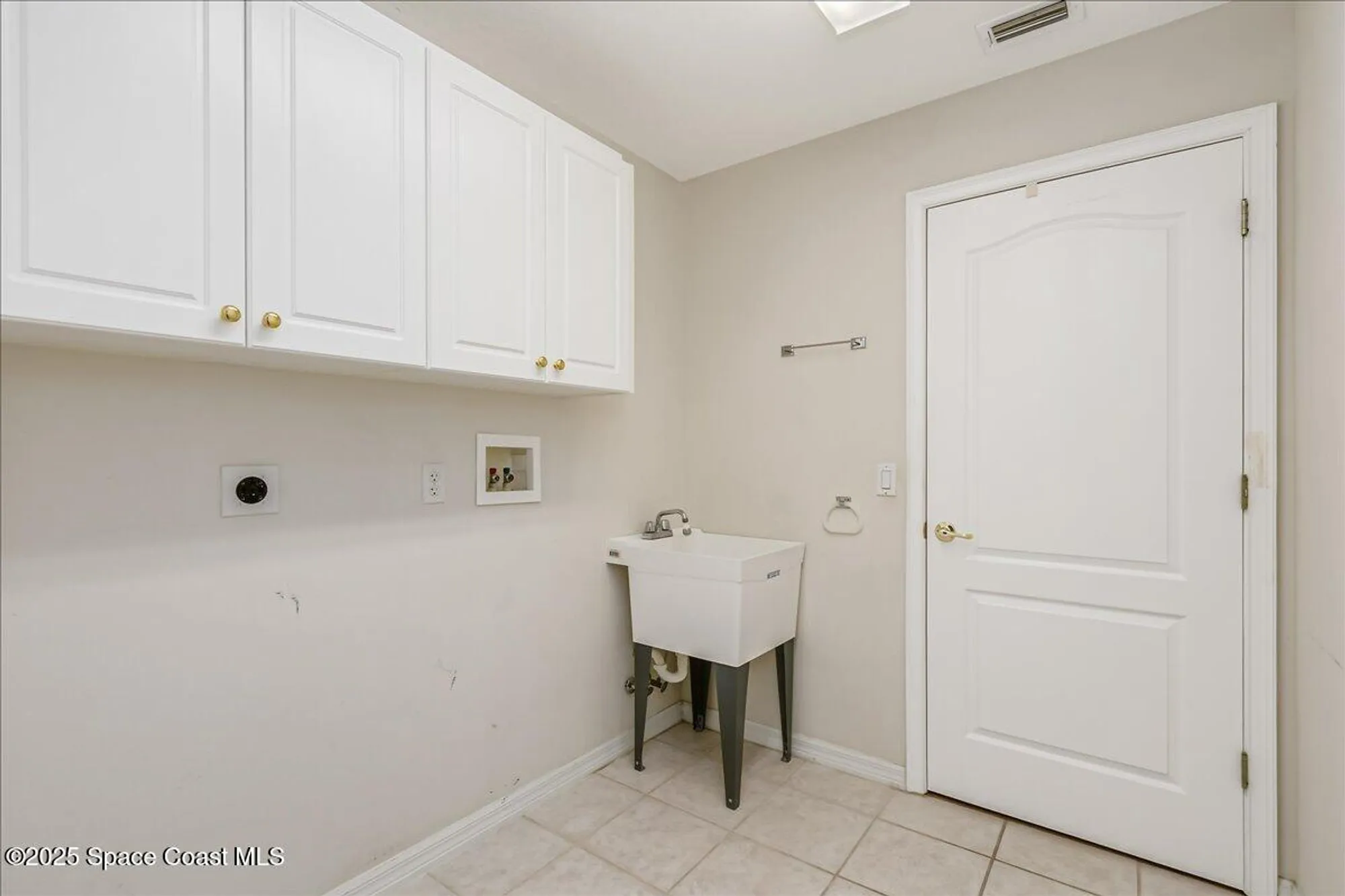Property Slideshow image 30 of 50 | 1634 timacuan dr, Melbourne, FL, 32940