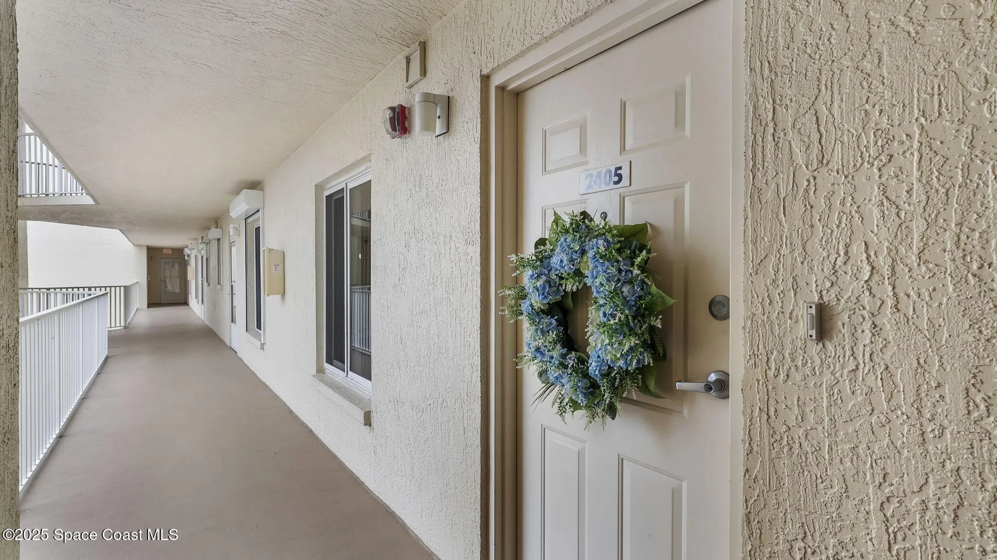 Property Slideshow image 7 of 43 | 1420 huntington ln 2405, Rockledge, FL, 32955