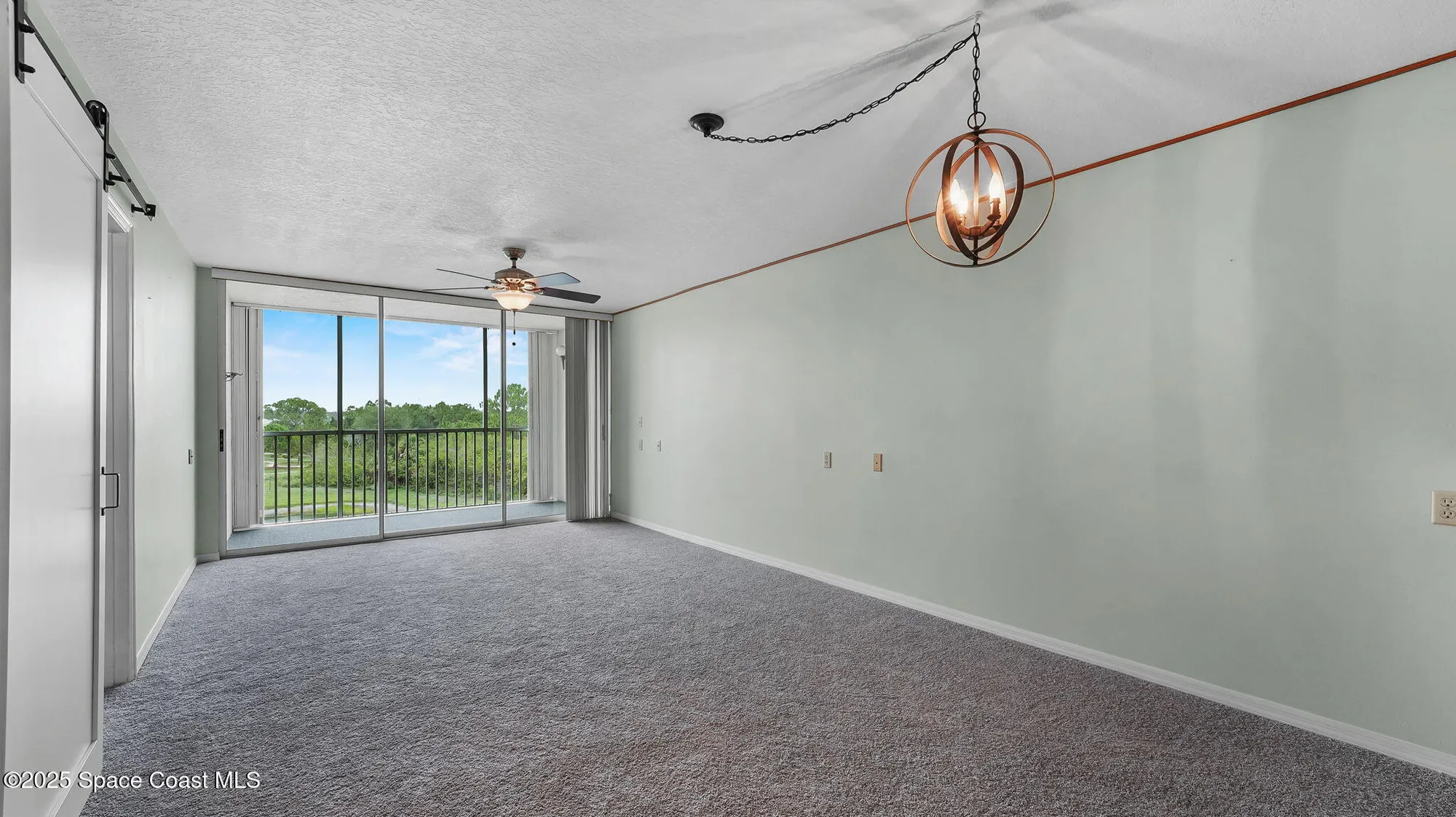 Property Slideshow image 14 of 43 | 1420 huntington ln 2405, Rockledge, FL, 32955