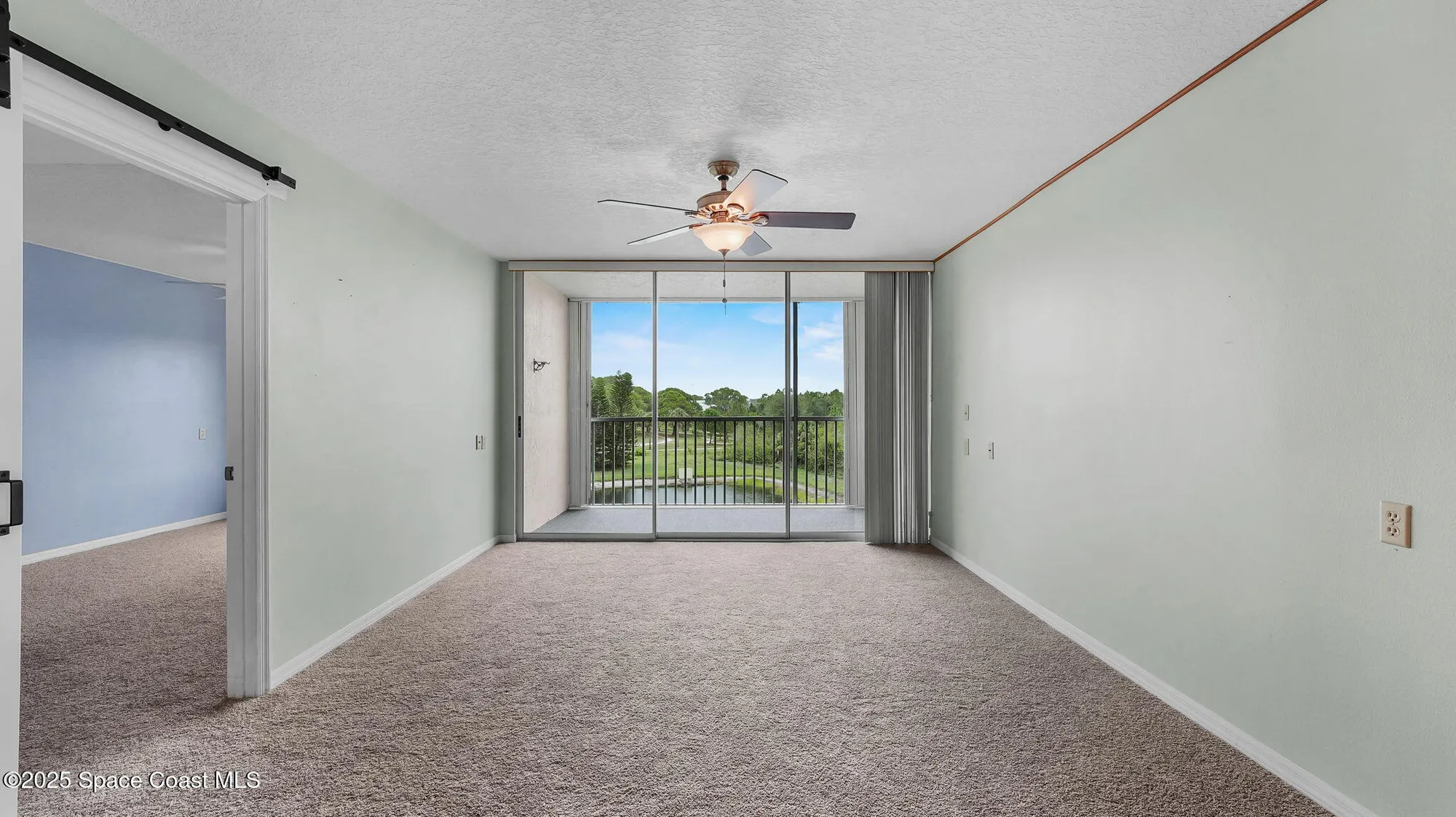 Property Slideshow image 16 of 43 | 1420 huntington ln 2405, Rockledge, FL, 32955