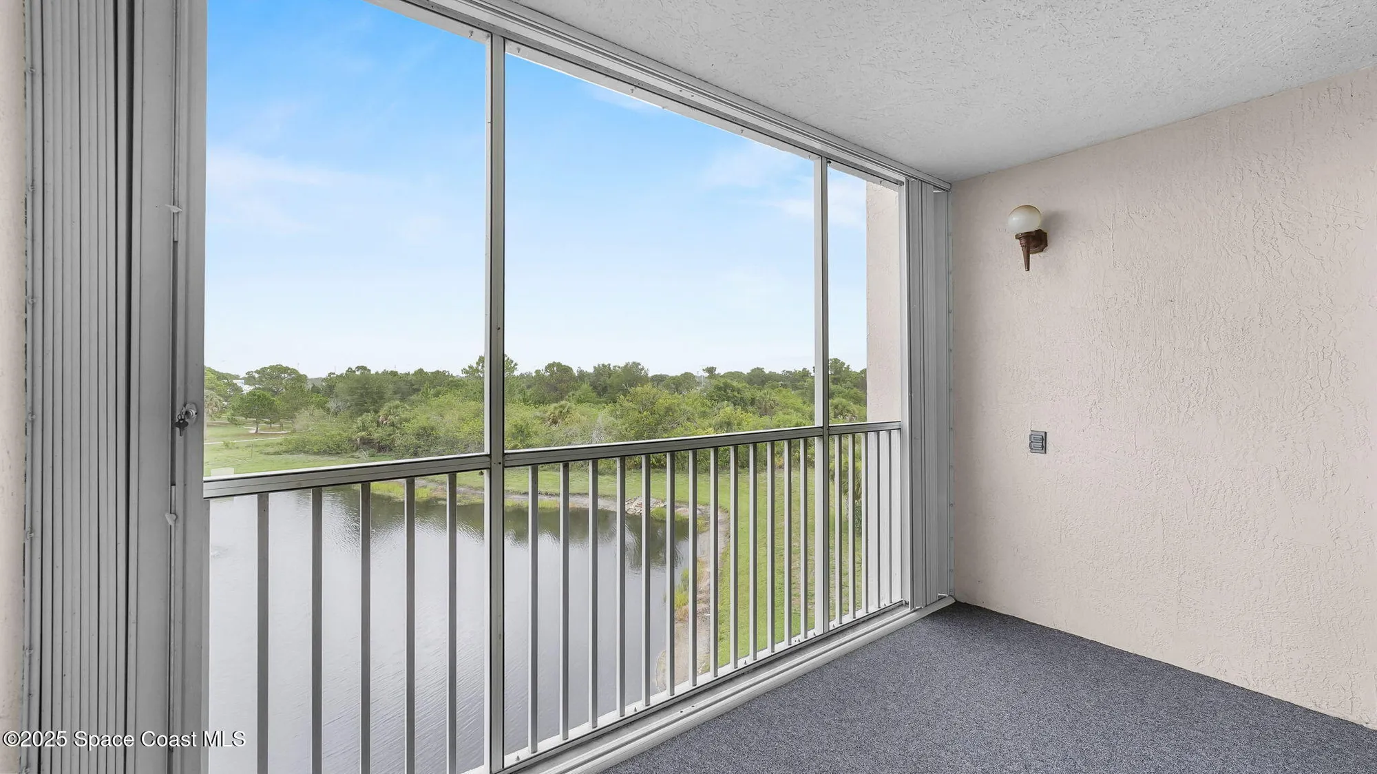 Property Slideshow image 27 of 43 | 1420 huntington ln 2405, Rockledge, FL, 32955