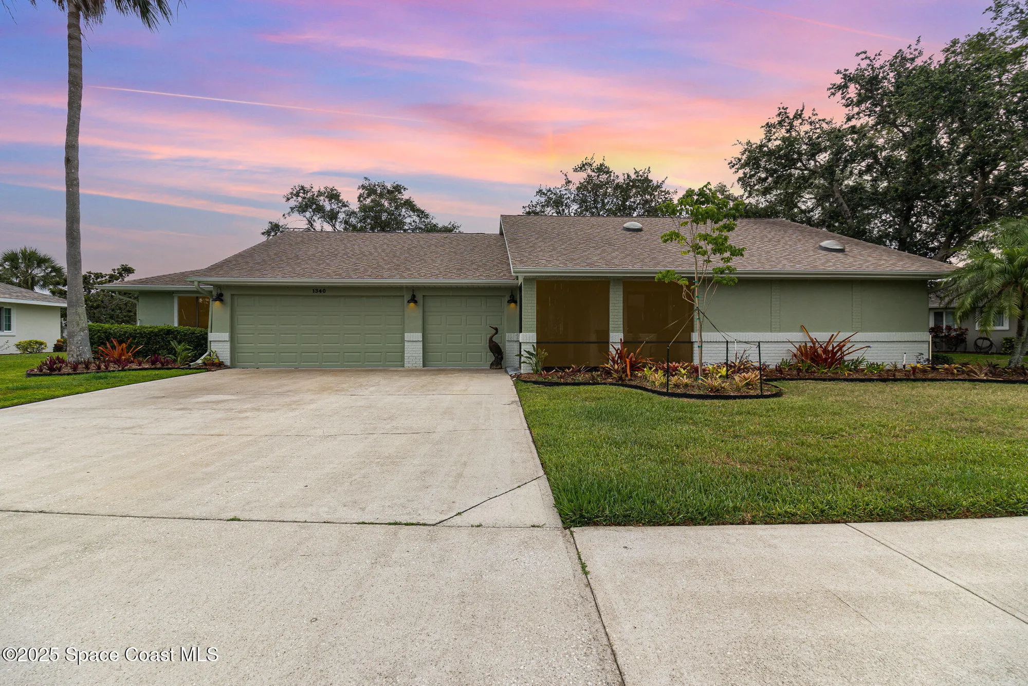 Property Slideshow image 3 of 37 | 1340 democracy ave, Melbourne, FL, 32940