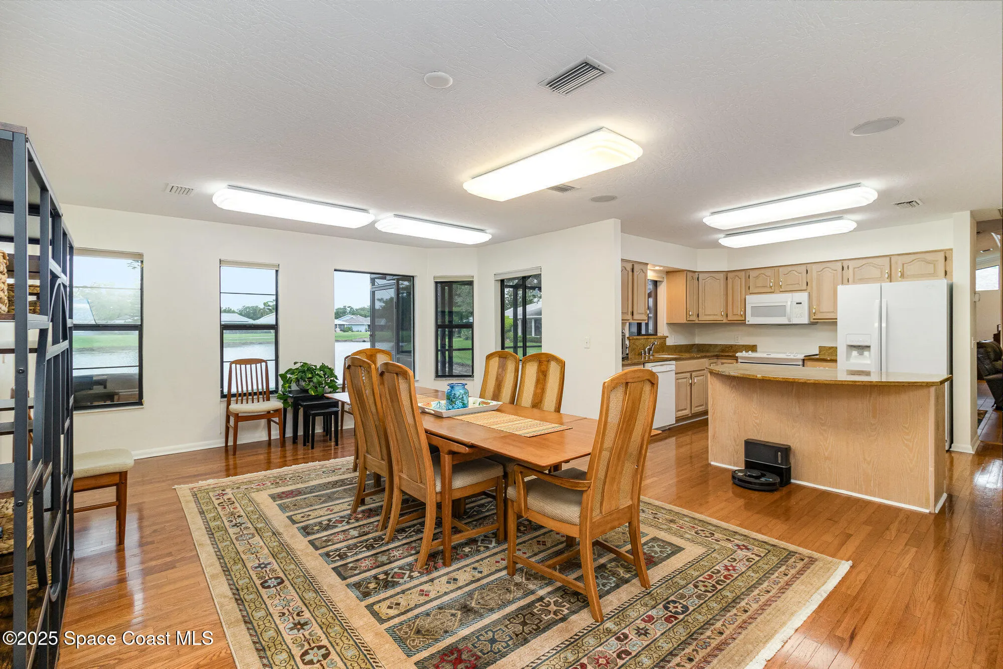 Property Slideshow image 12 of 37 | 1340 democracy ave, Melbourne, FL, 32940