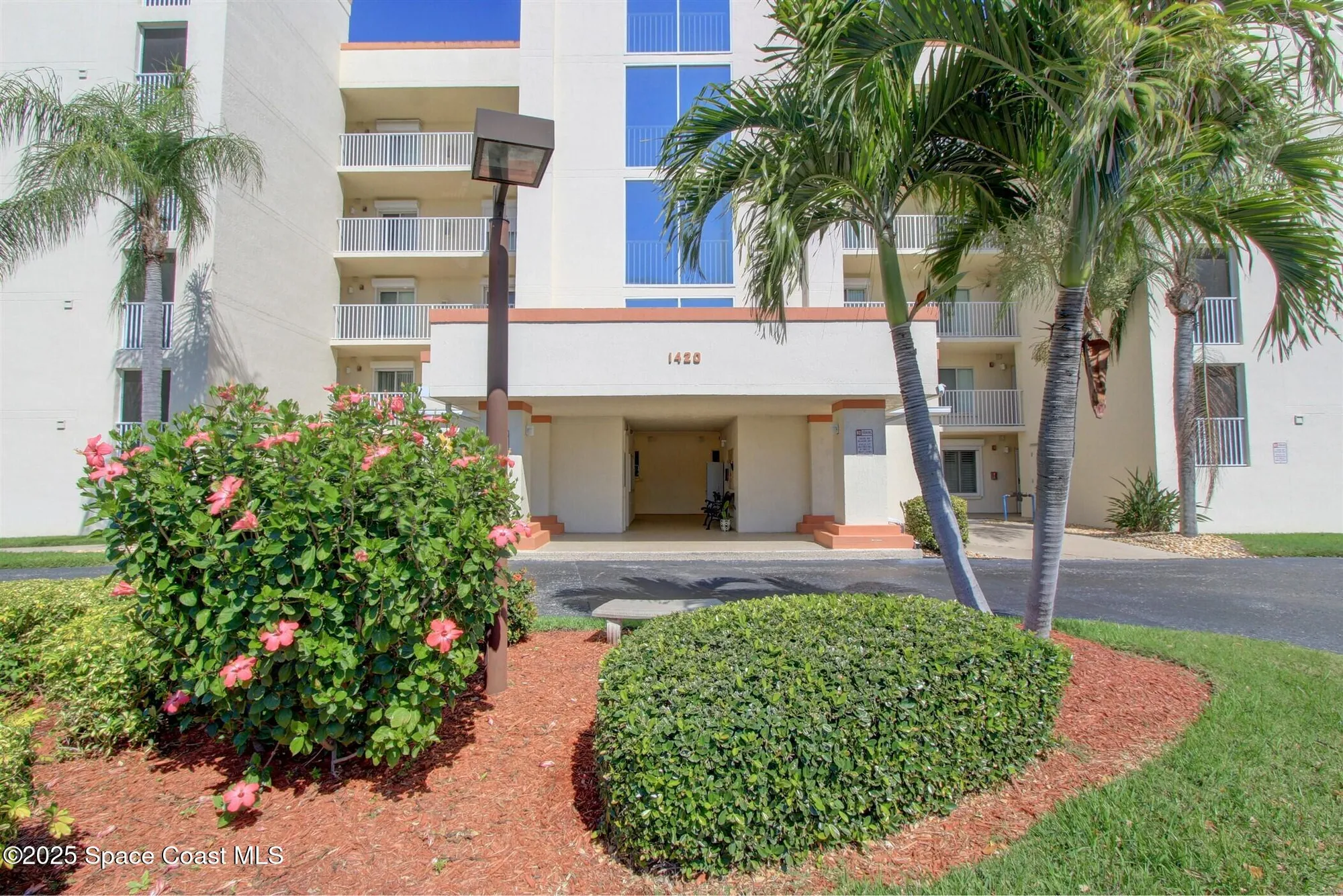 Property Slideshow image 21 of 24 | 1420 huntington ln 2105, Rockledge, FL, 32955