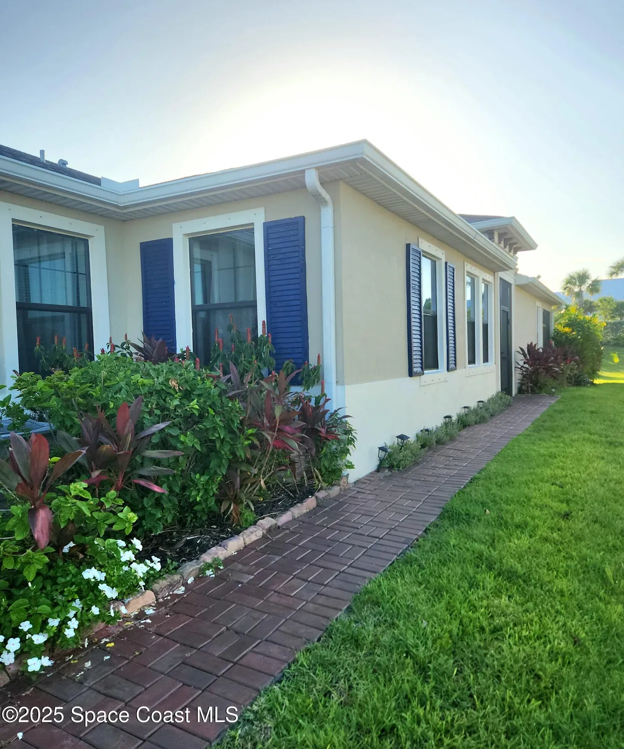 Property Slideshow image 2 of 48 | 2820 treasure cay ln, Melbourne, FL, 32940