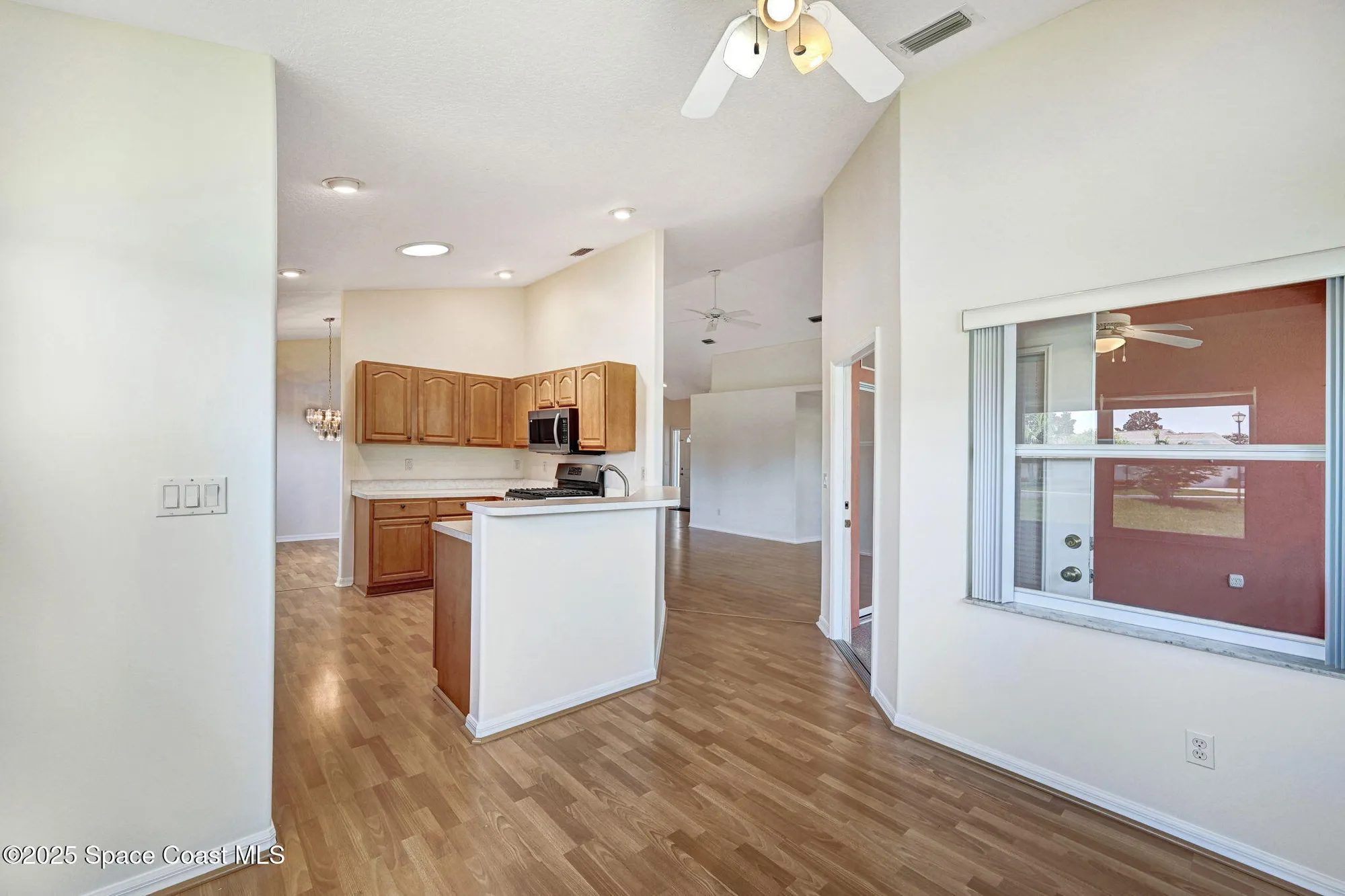 Property Slideshow image 12 of 67 | 839 danville cir, Melbourne, FL, 32904