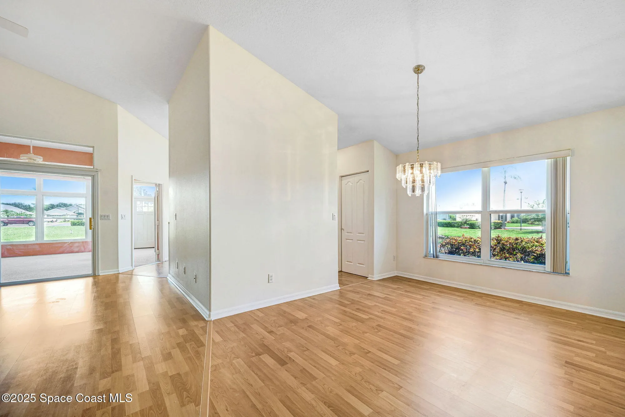 Property Slideshow image 34 of 67 | 839 danville cir, Melbourne, FL, 32904