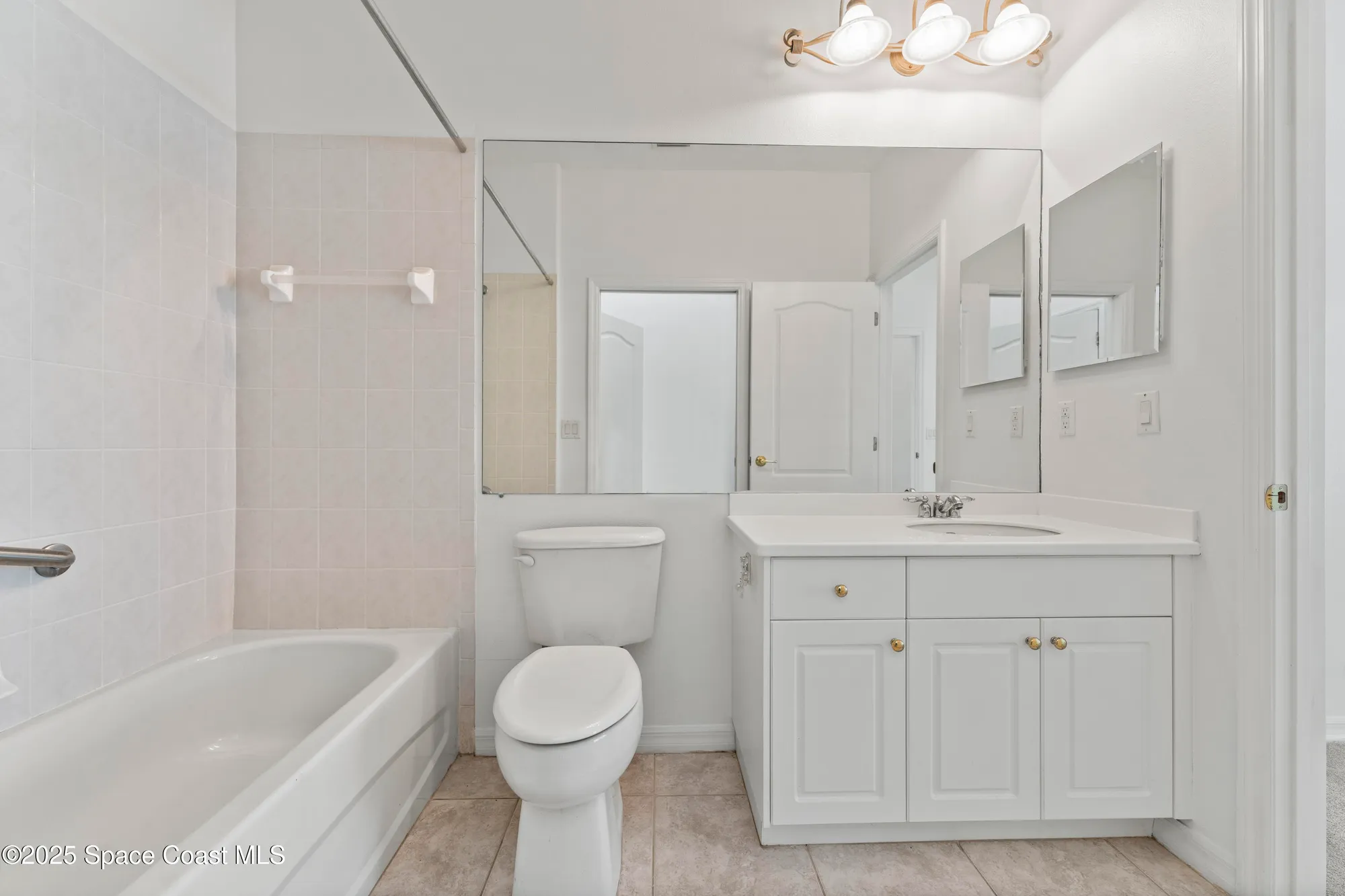 Property Slideshow image 25 of 37 | 2975 savoy dr, Melbourne, FL, 32940