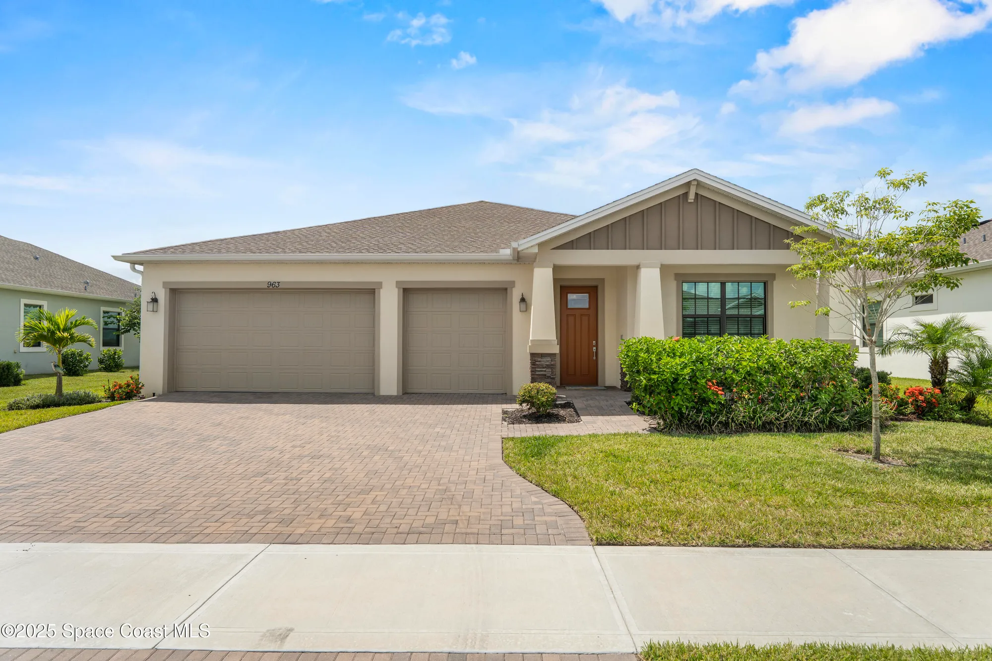 Property Slideshow image 1 of 48 | 963 great belt cir, Melbourne, FL, 32940
