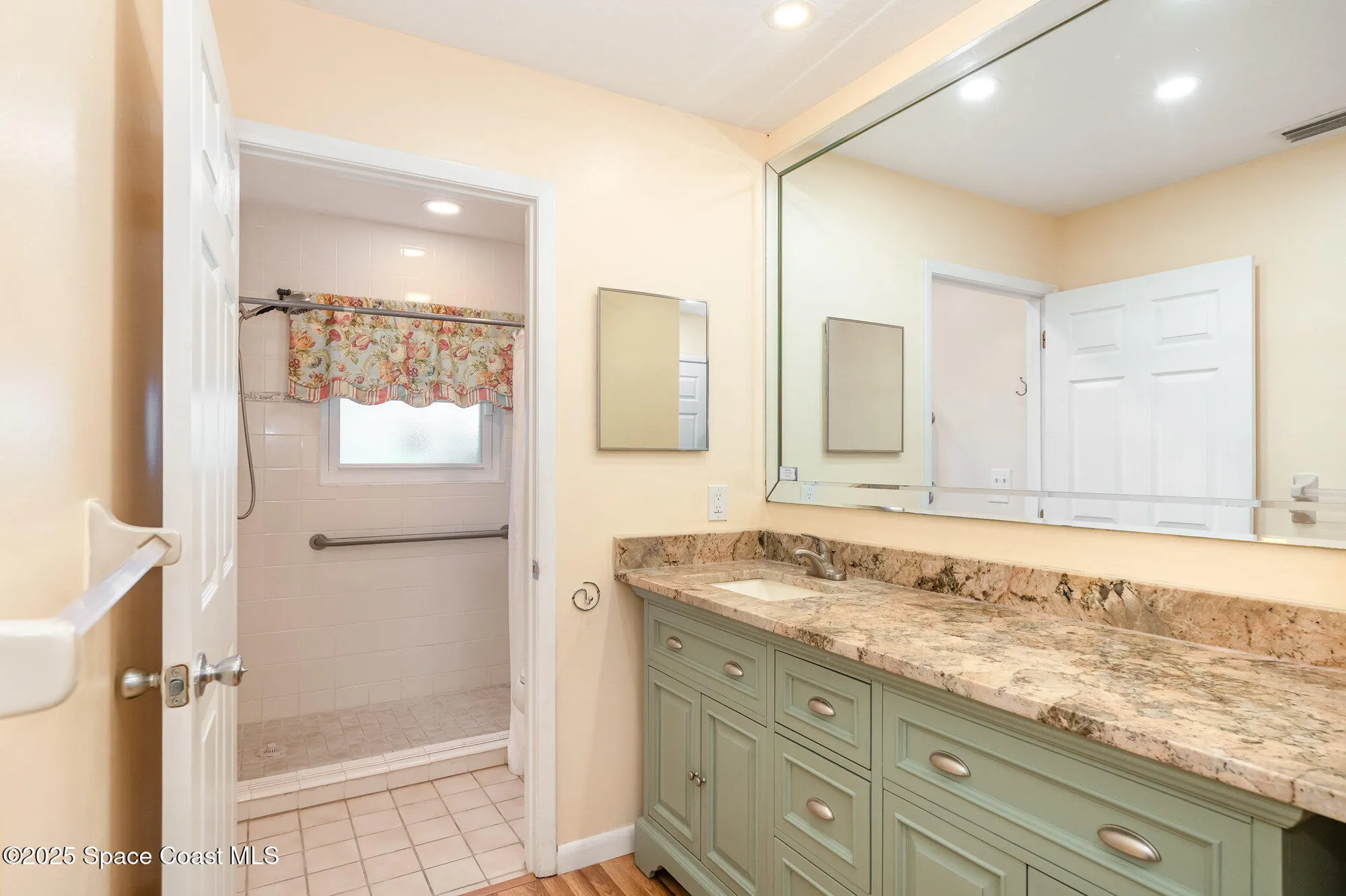 Property Slideshow image 16 of 40 | 1355 mayflower ave, Melbourne, FL, 32940
