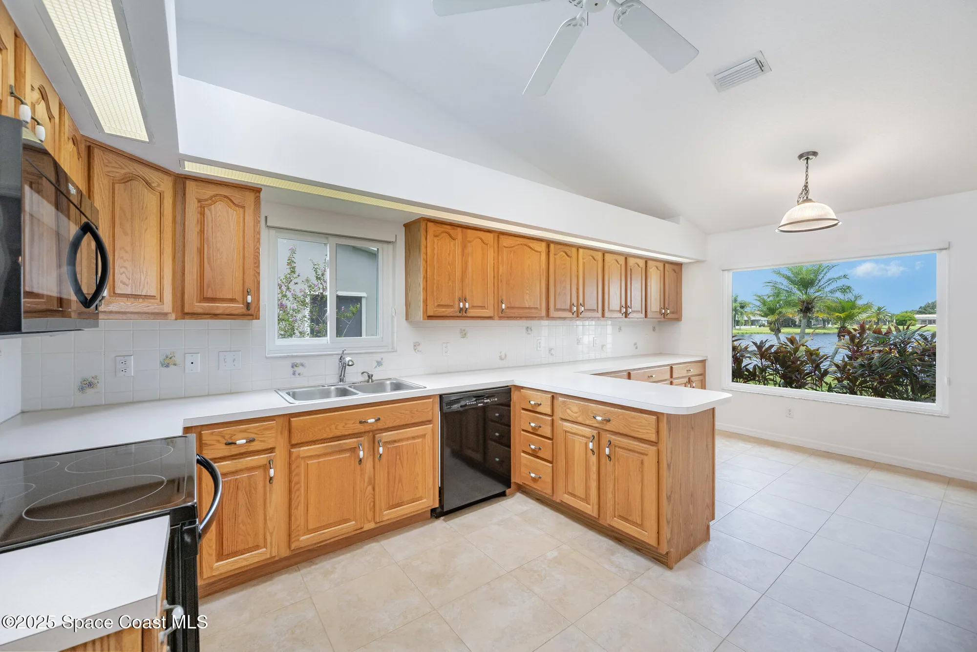 Property Slideshow image 15 of 45 | 1419 patriot dr, Melbourne, FL, 32940