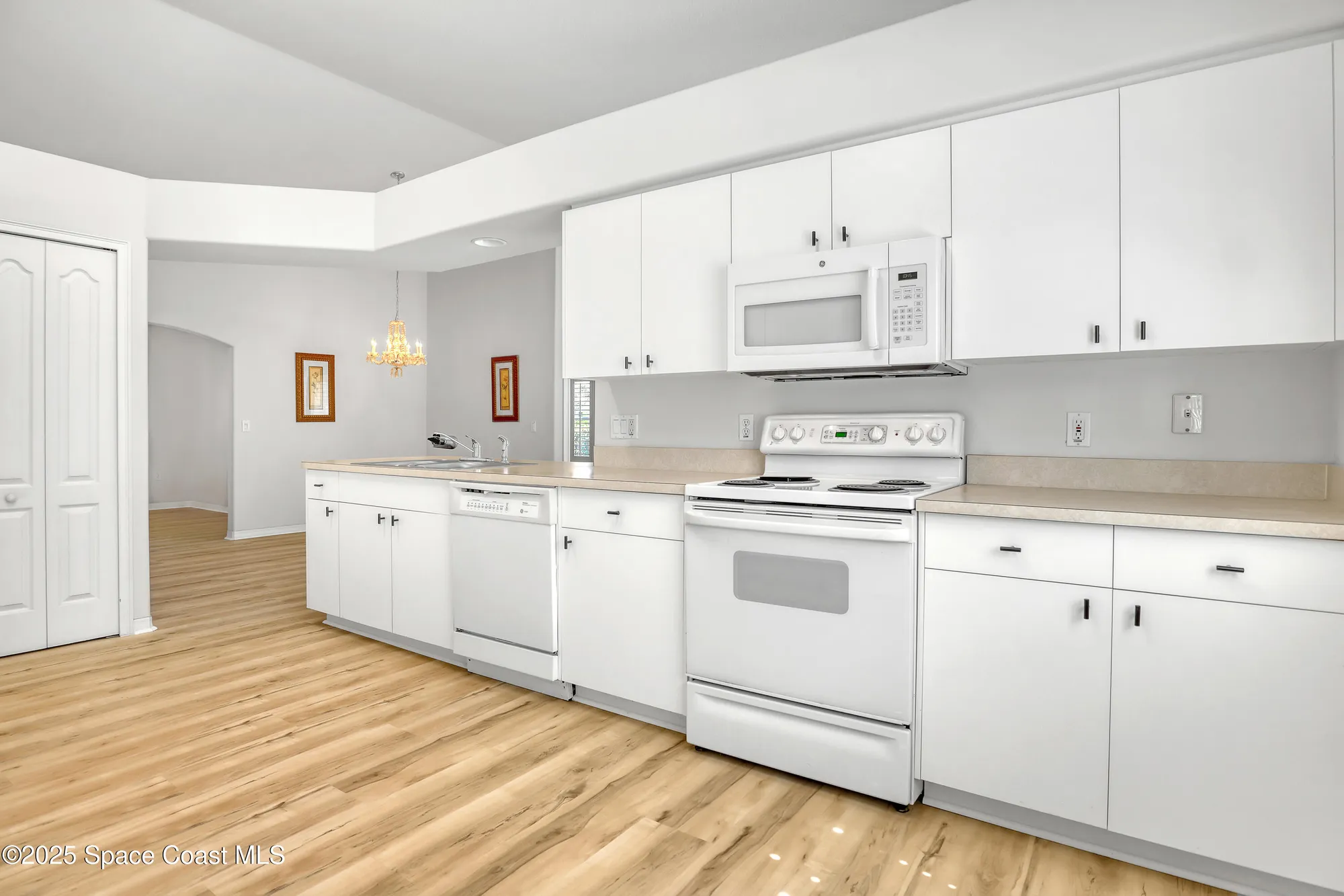 Property Slideshow image 18 of 29 | 1692 keys gate dr, Melbourne, FL, 32940