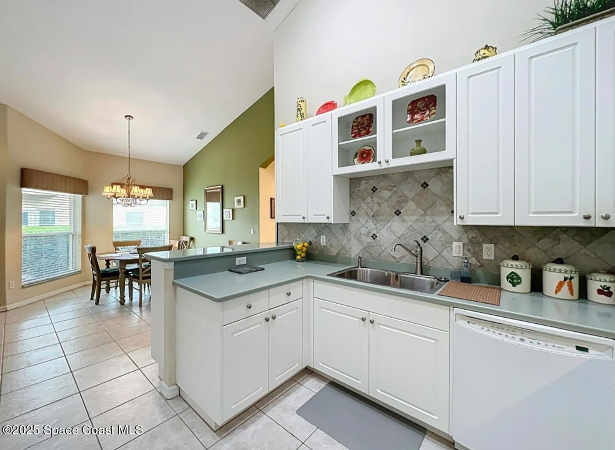 Property Slideshow image 15 of 53 | 3035 savoy dr, Melbourne, FL, 32940