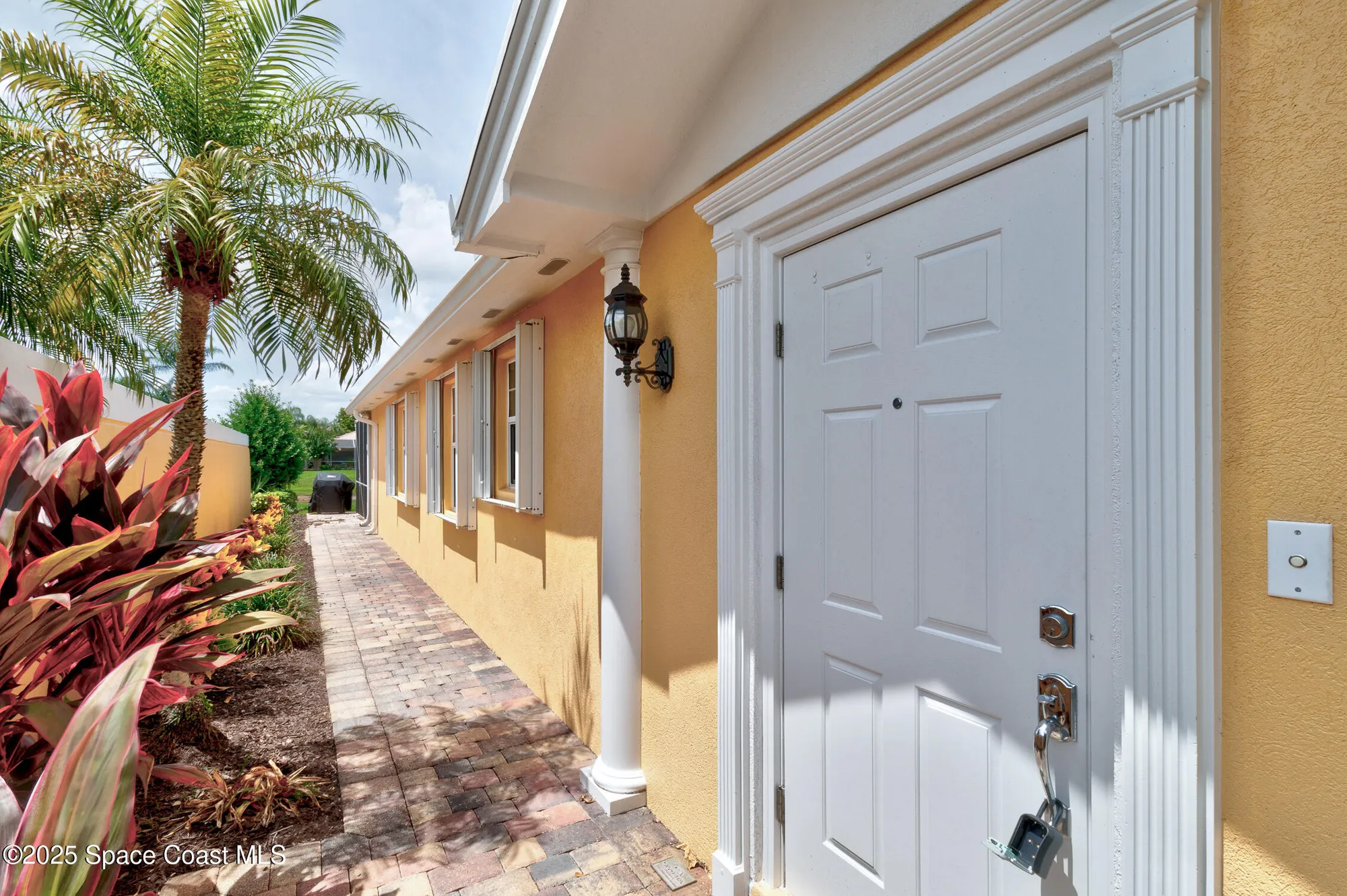 Property Slideshow image 4 of 40 | 4944 corsica sq, Vero Beach, FL, 32967