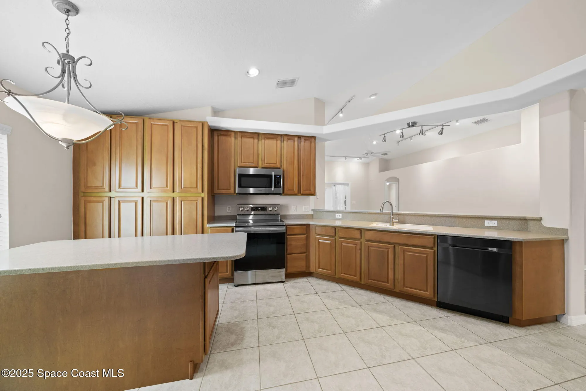 Property Slideshow image 12 of 44 | 6908 mcgrady dr, Melbourne, FL, 32940