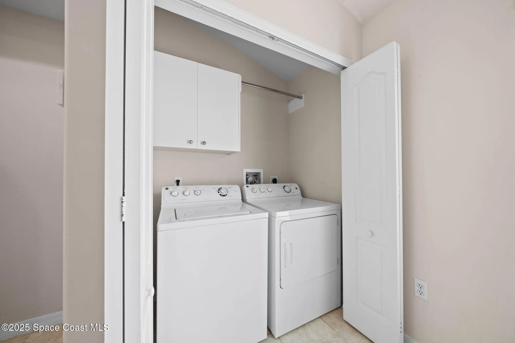 Property Slideshow image 15 of 44 | 6908 mcgrady dr, Melbourne, FL, 32940