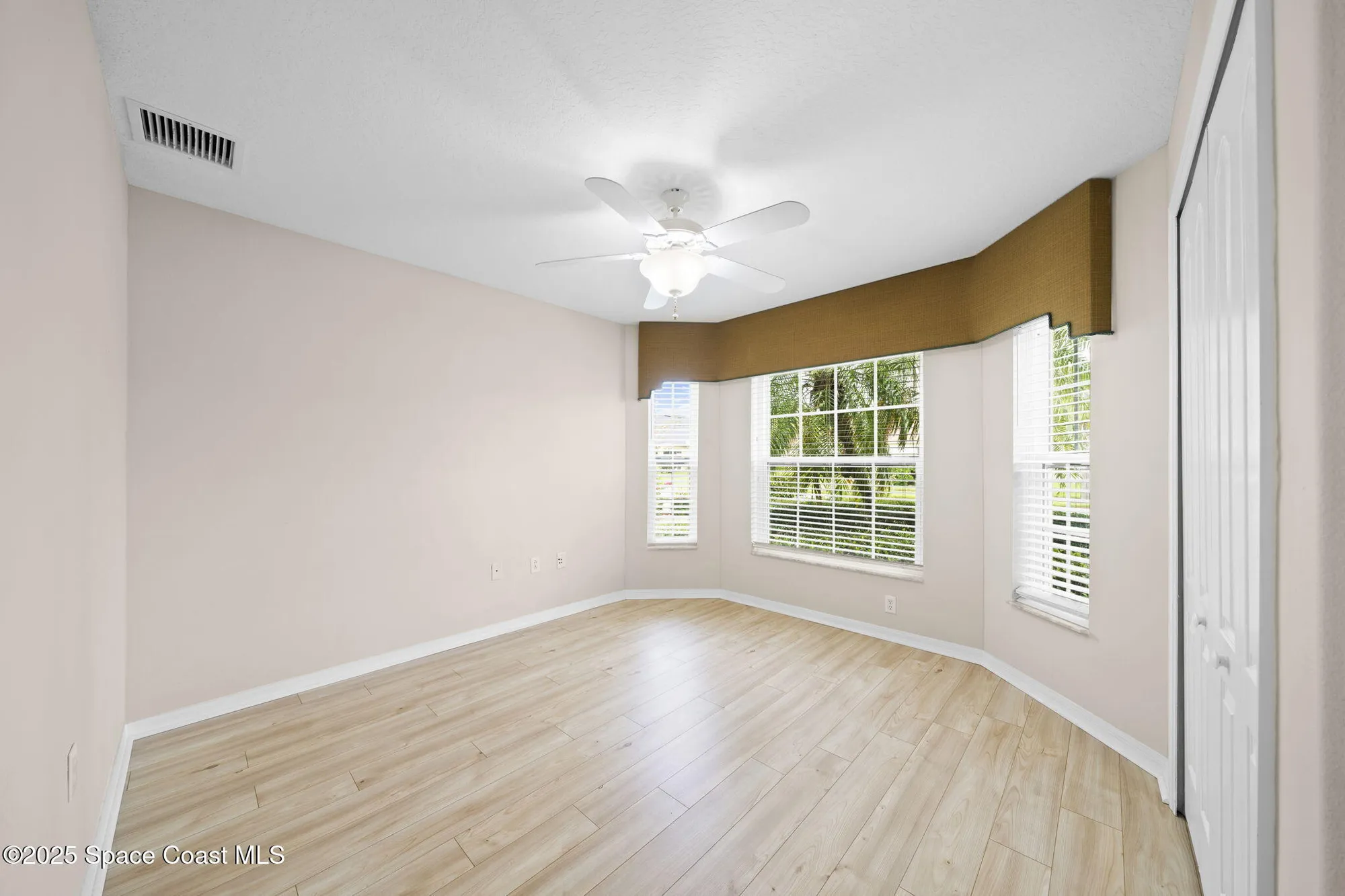 Property Slideshow image 19 of 44 | 6908 mcgrady dr, Melbourne, FL, 32940