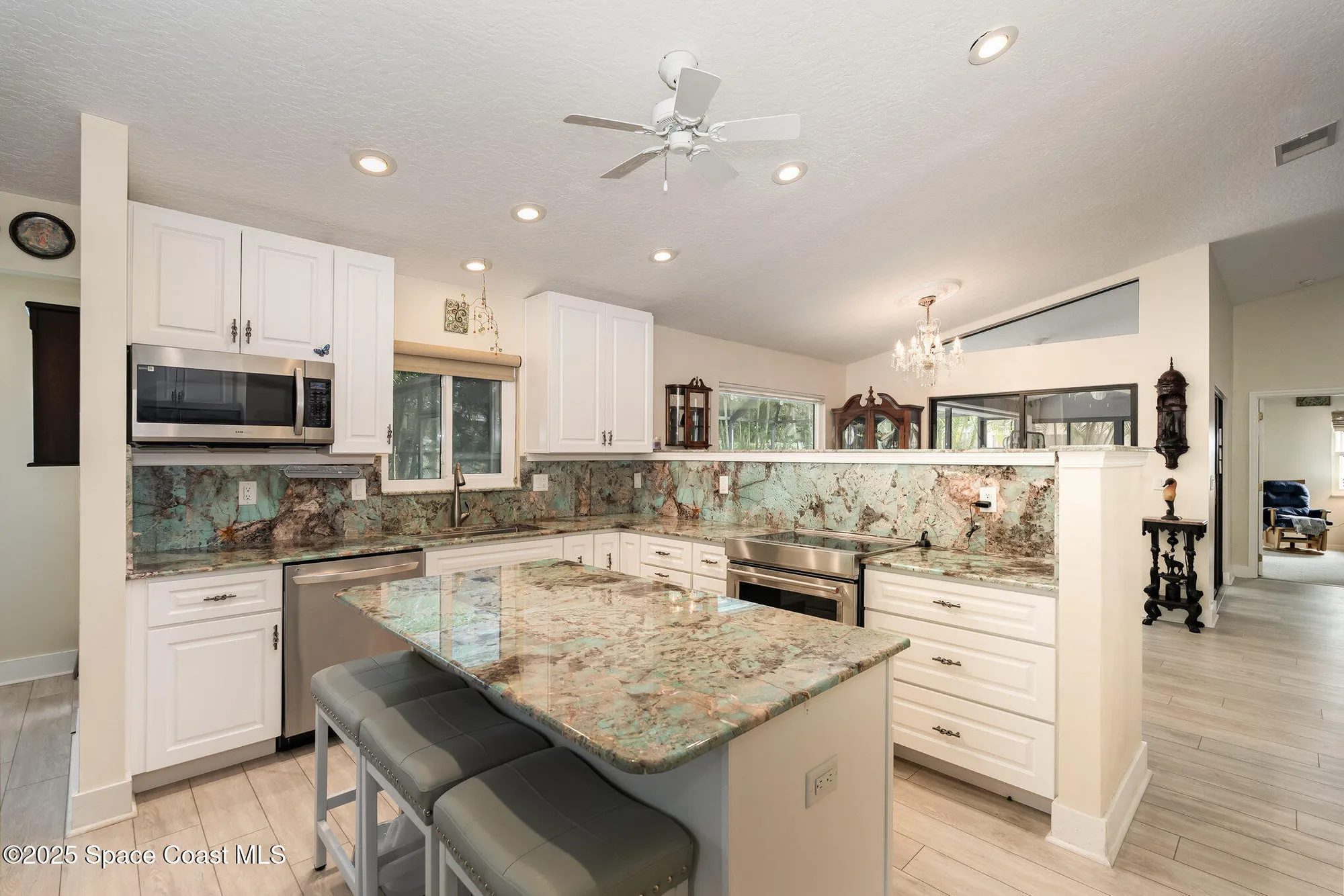Property Slideshow image 9 of 38 | 1469 patriot dr, Melbourne, FL, 32940