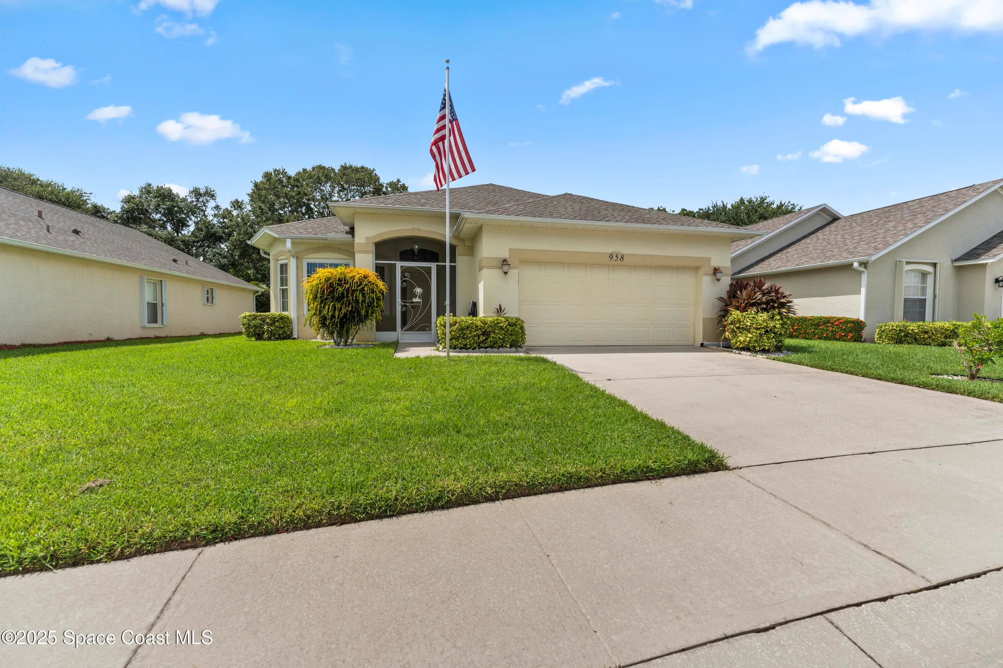 Property Slideshow image 5 of 57 | 958 danville cir, Melbourne, FL, 32904