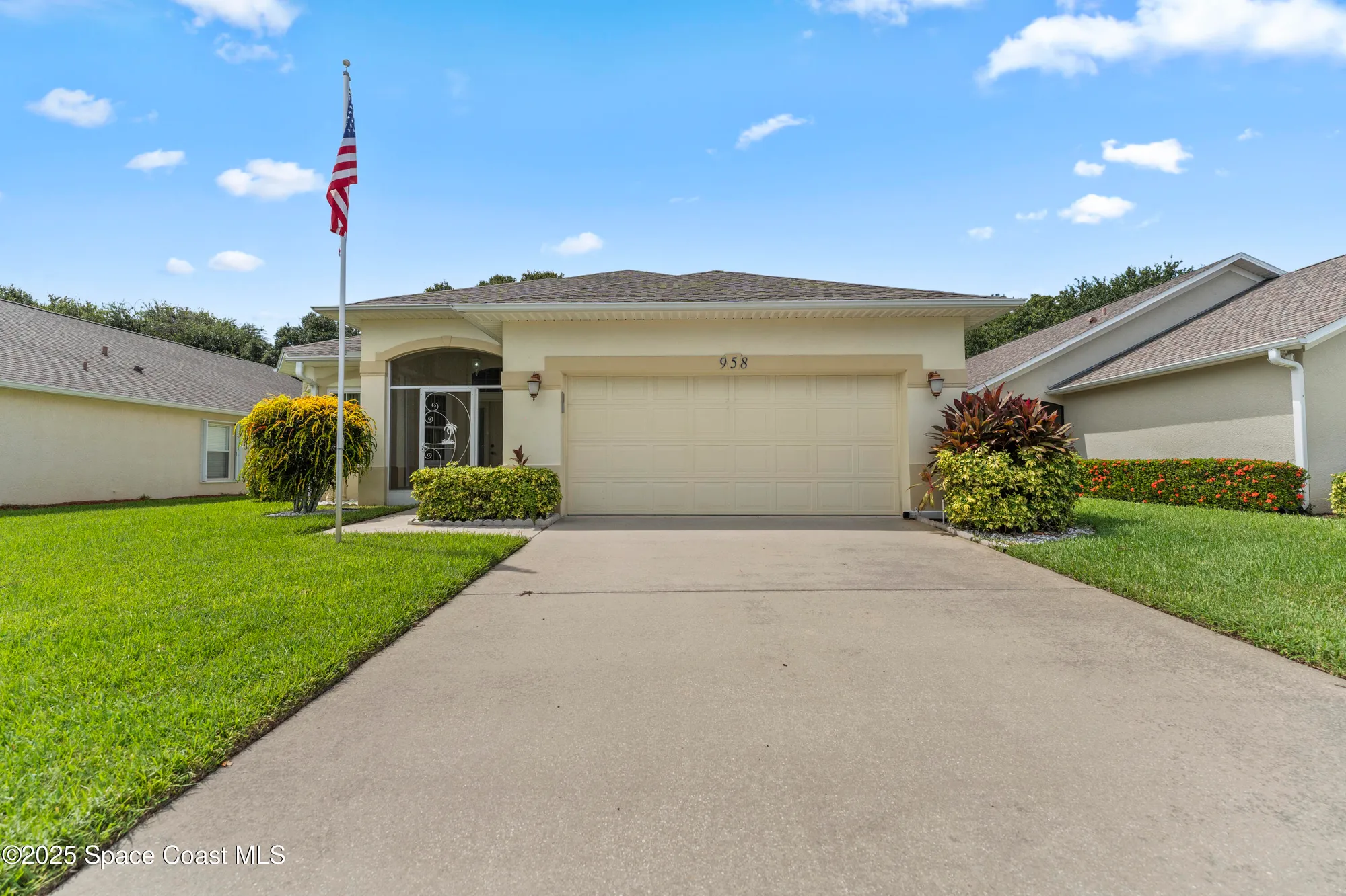 Property Slideshow image 4 of 57 | 958 danville cir, Melbourne, FL, 32904