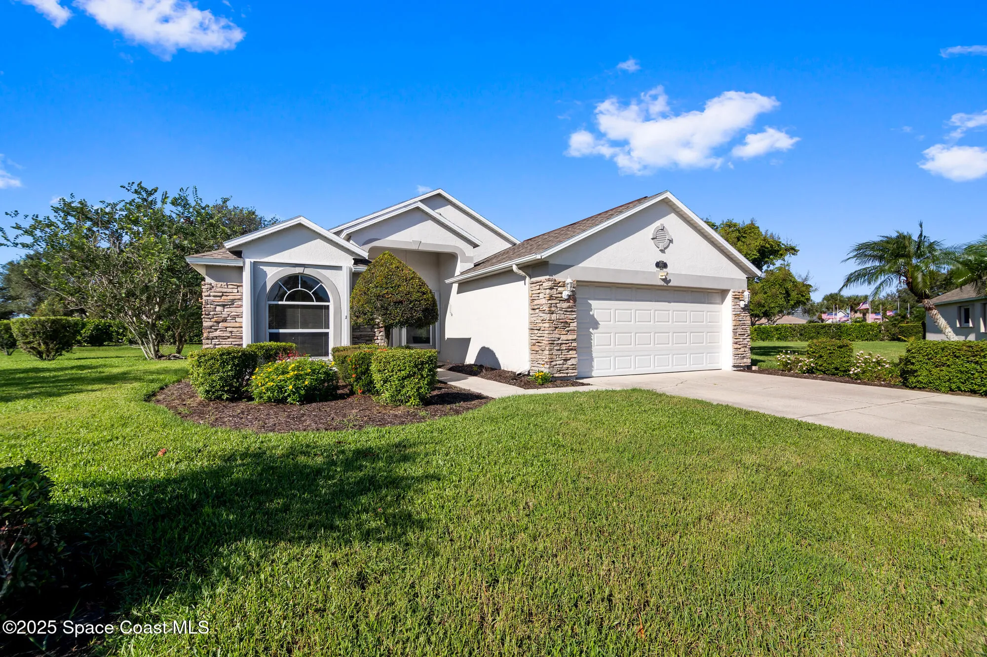 Property Slideshow image 1 of 44 | 1703 keys gate dr, Melbourne, FL, 32940