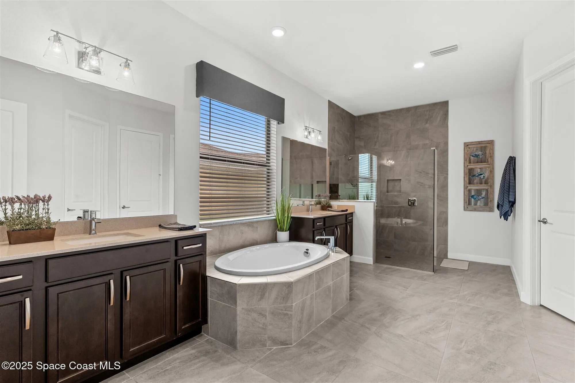 Property Slideshow image 32 of 84 | 1143 great belt cir, Melbourne, FL, 32940