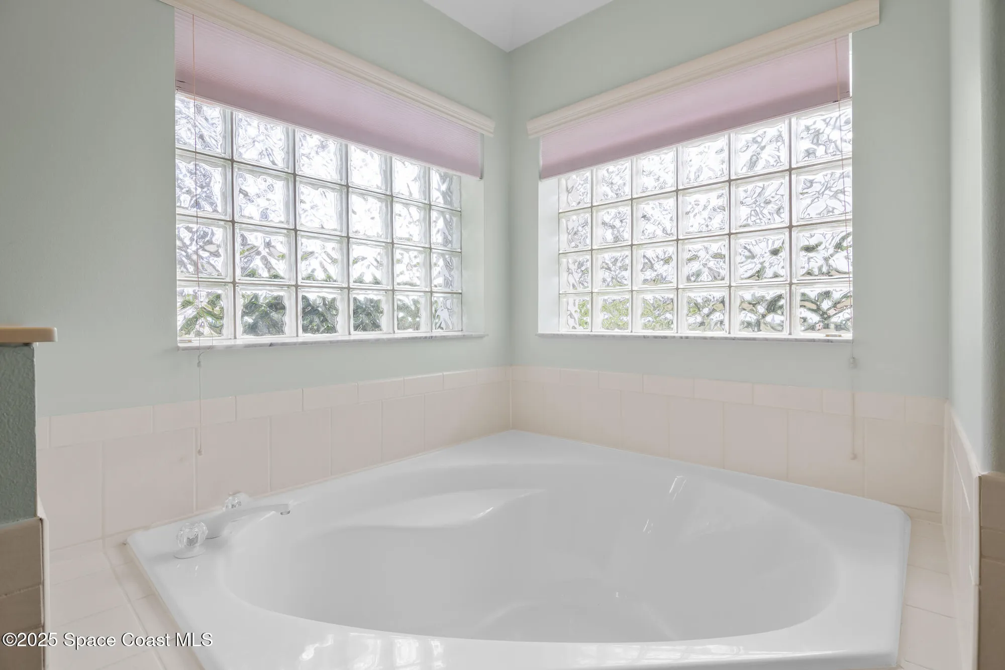 Property Slideshow image 22 of 55 | 1767 grand isle blvd, Melbourne, FL, 32940