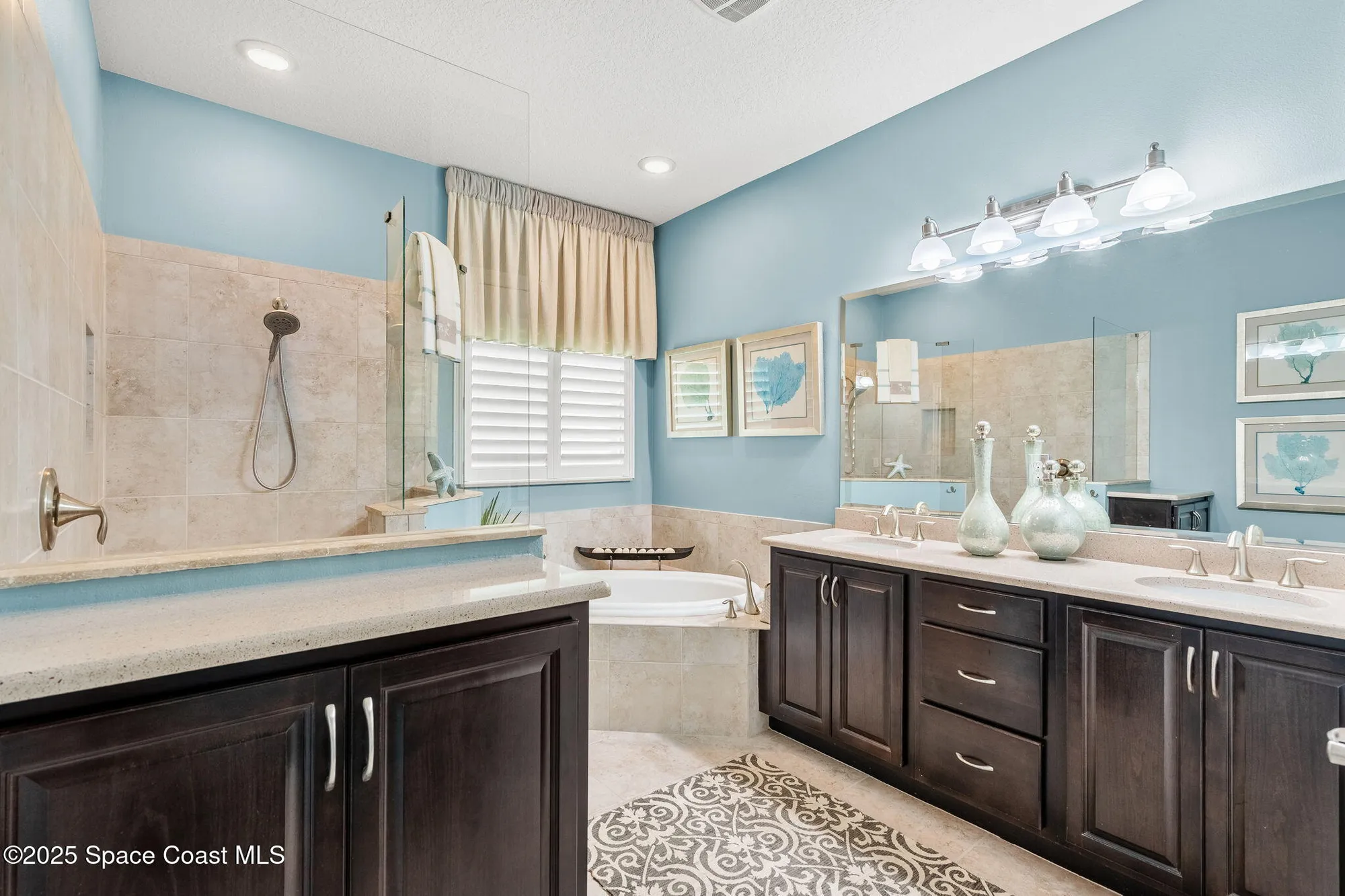 Property Slideshow image 21 of 49 | 4310 alamanda key dr, Melbourne, FL, 32901