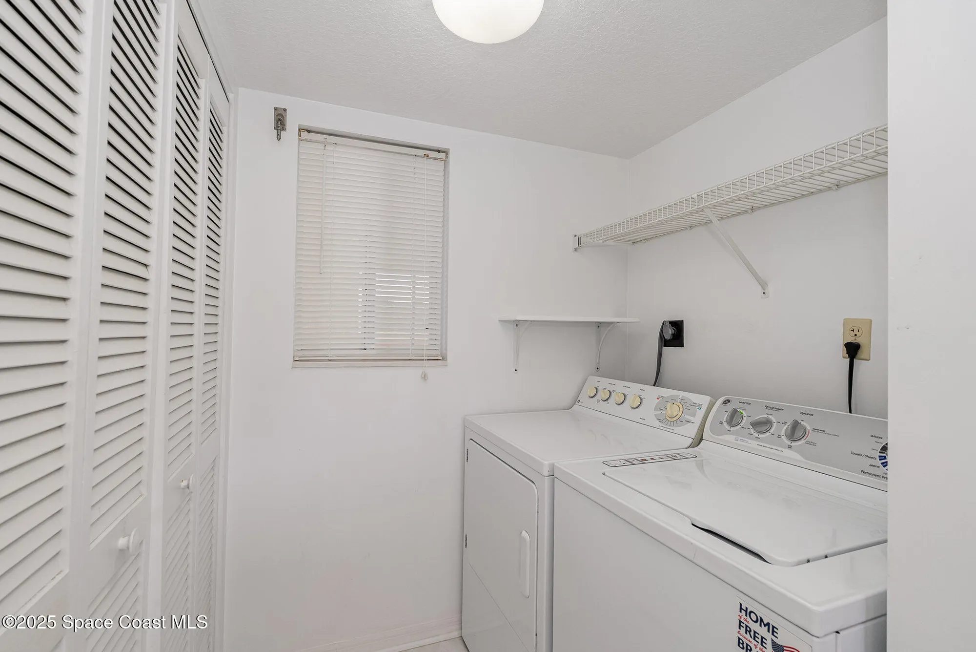 Property Slideshow image 15 of 33 | 1410 huntington ln apt 1204, Rockledge, FL, 32955
